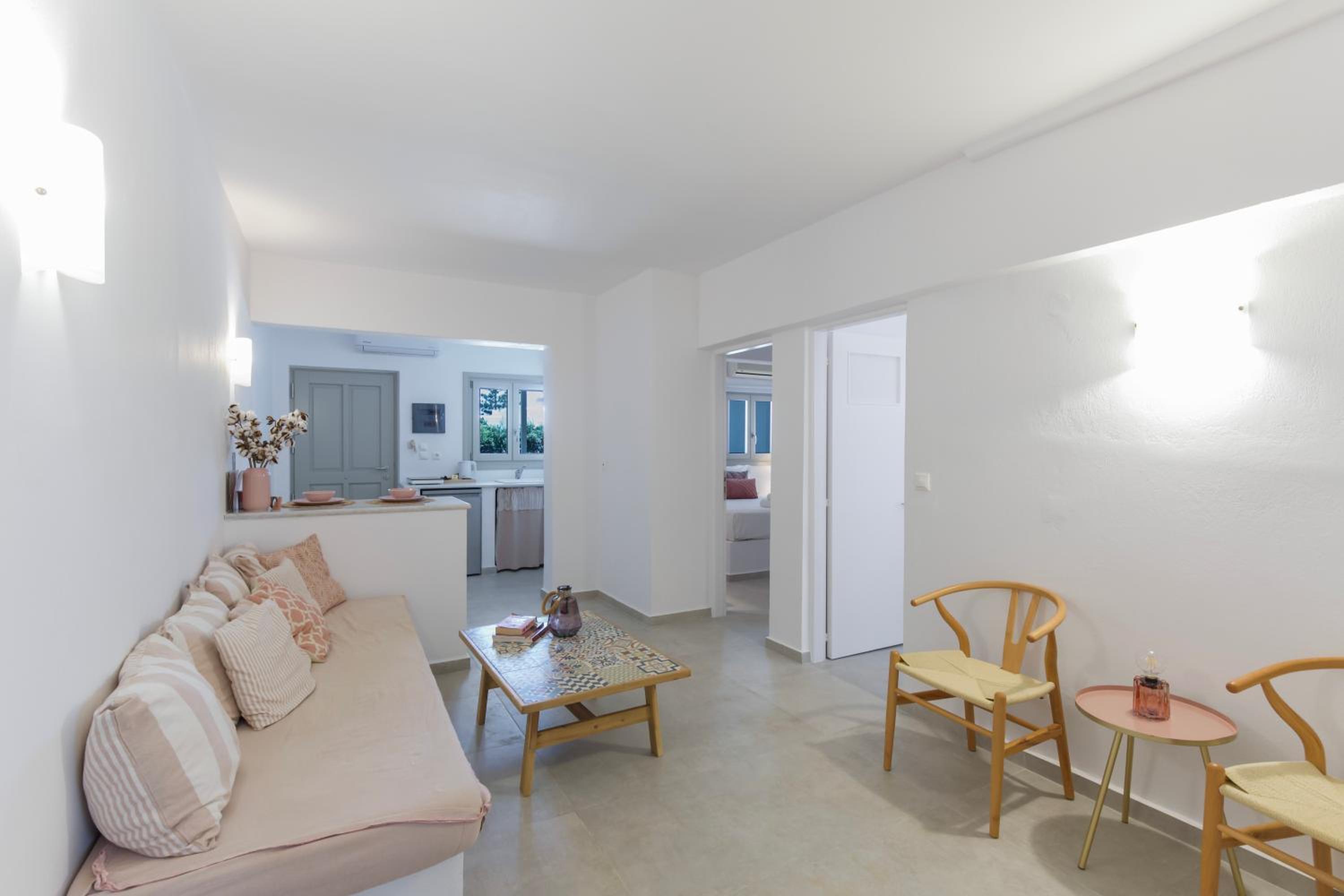 Suite with Garden View - Photo 7