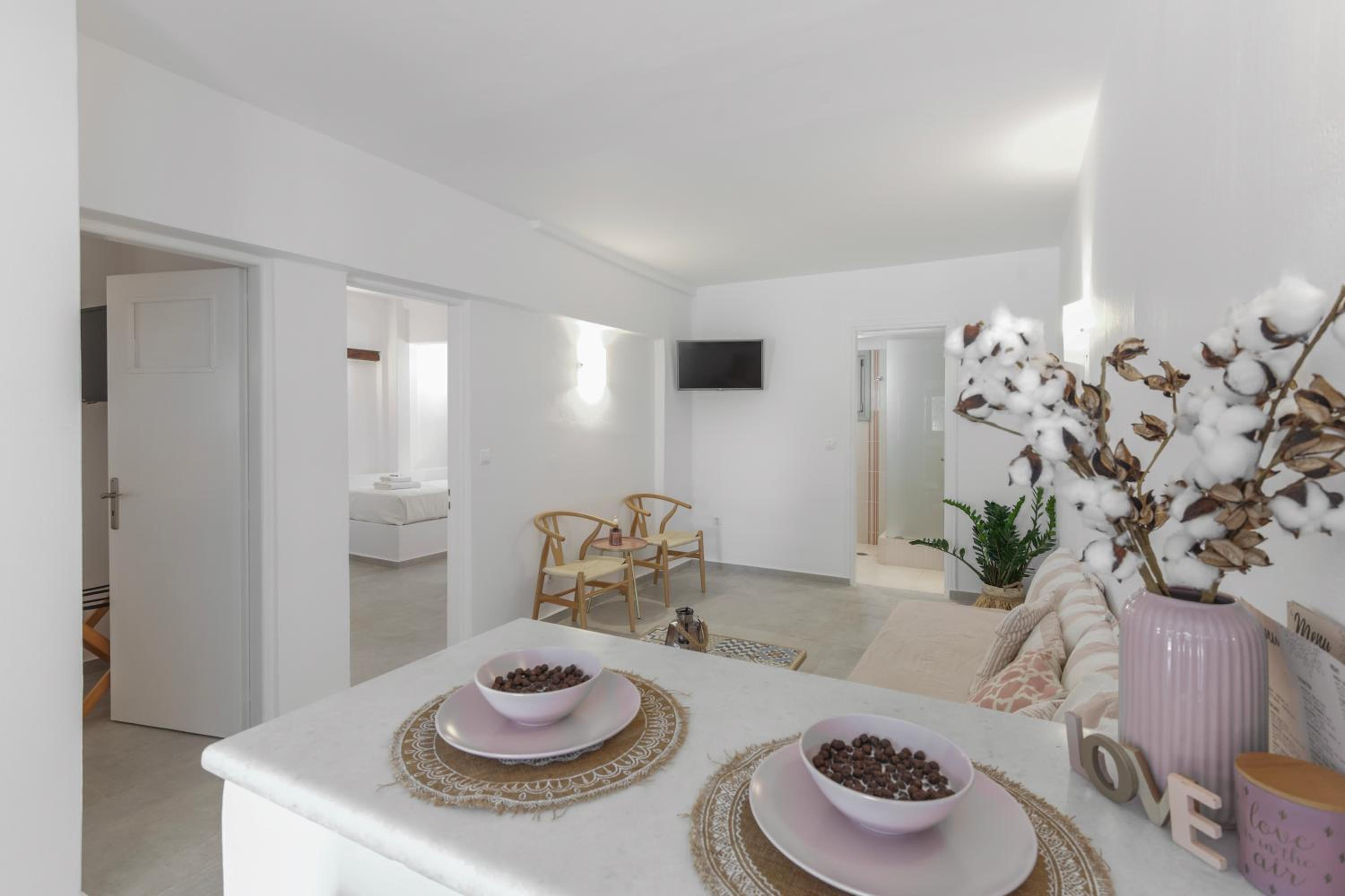 Suite with Garden View - Photo 10
