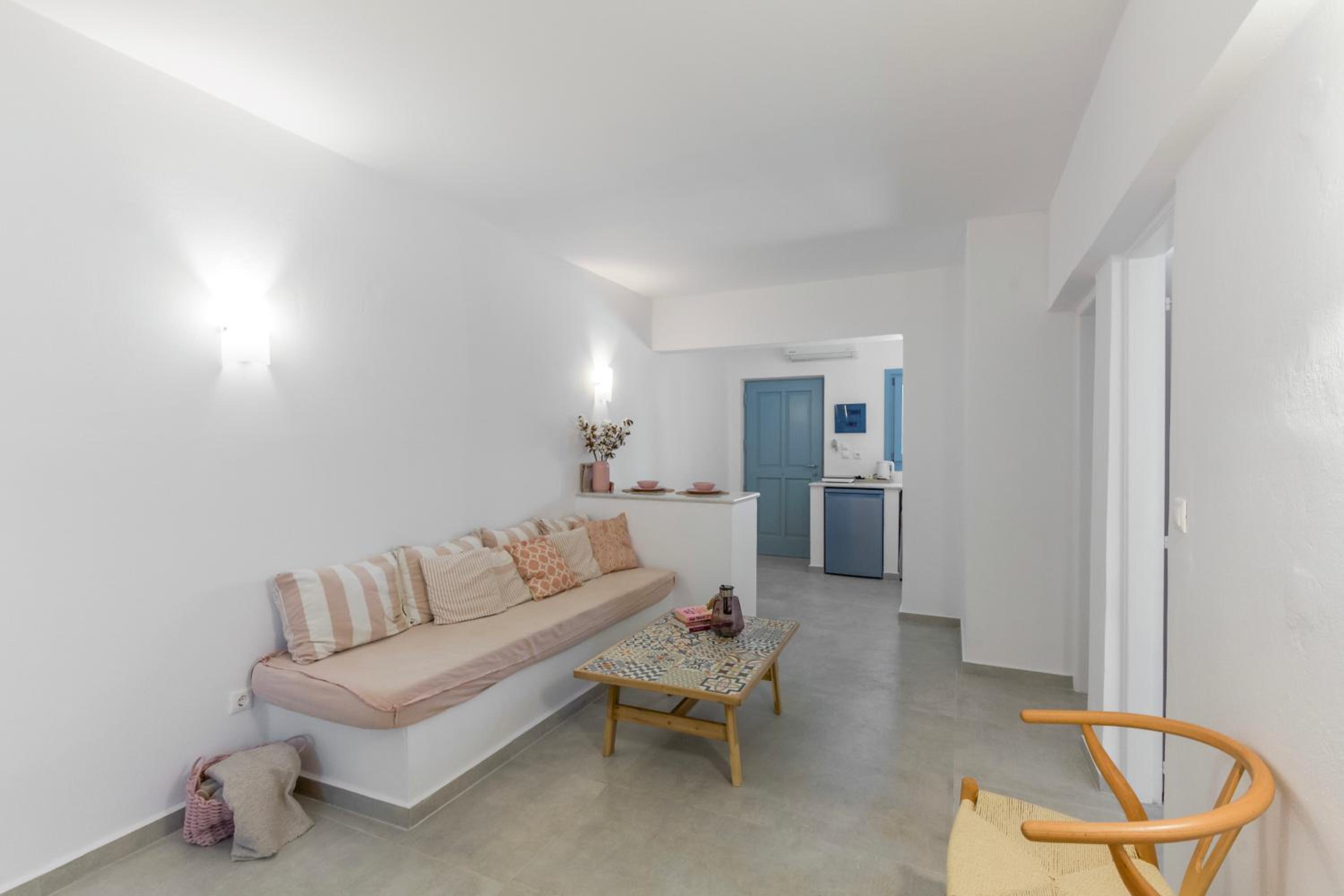 Suite with Garden View - Photo 25