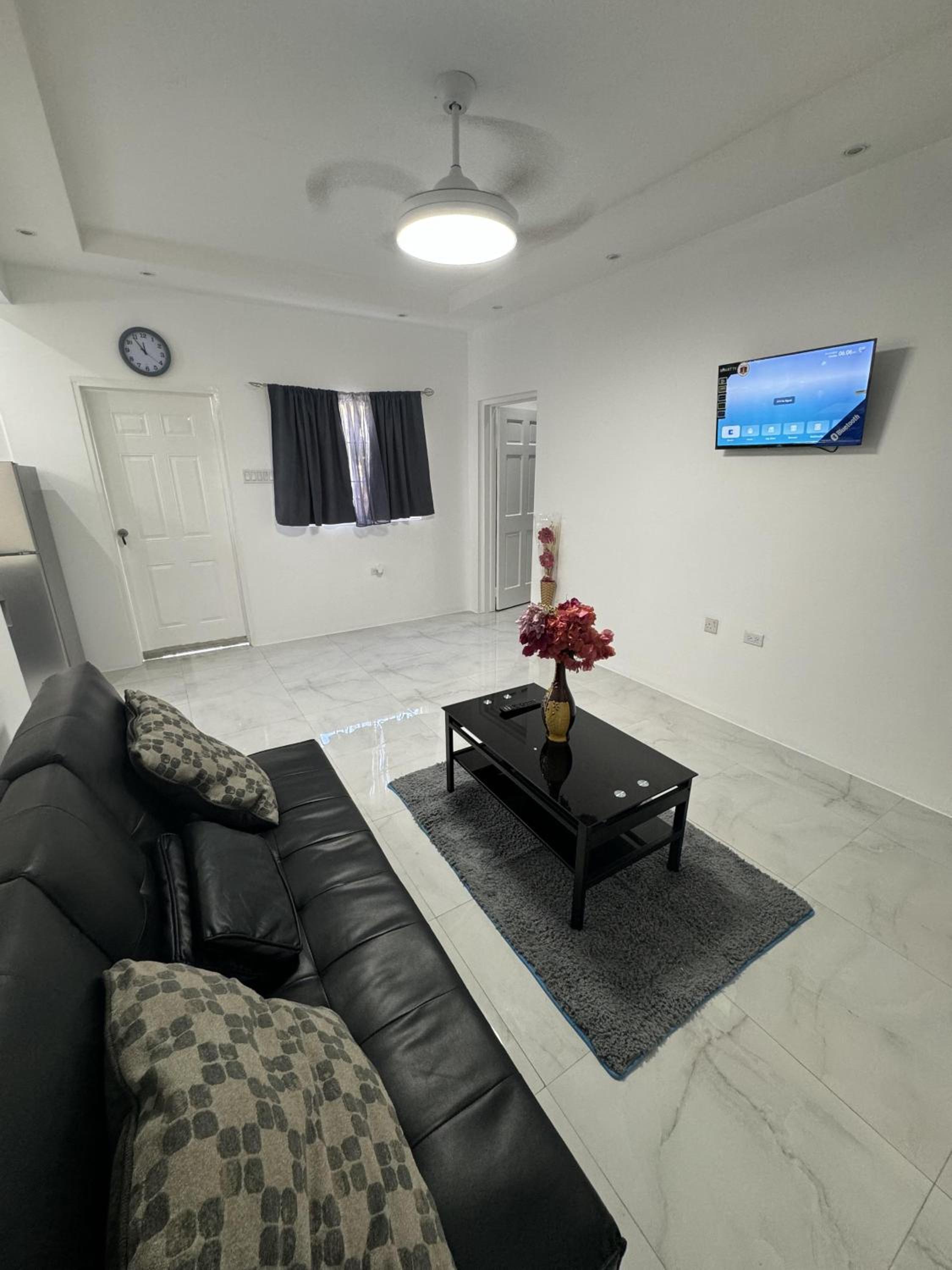 Apartment photo 1
