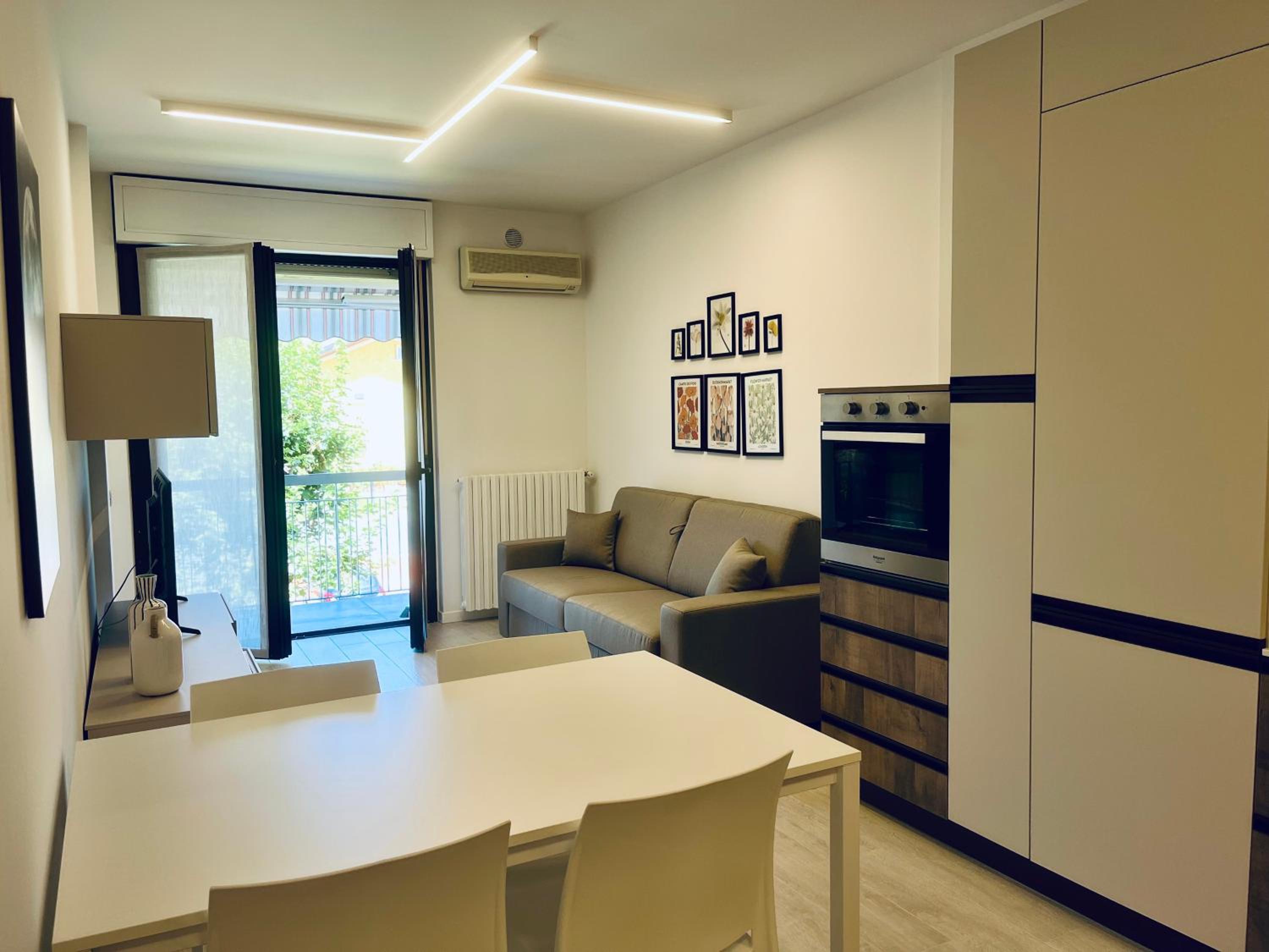 Apartment with Garden View