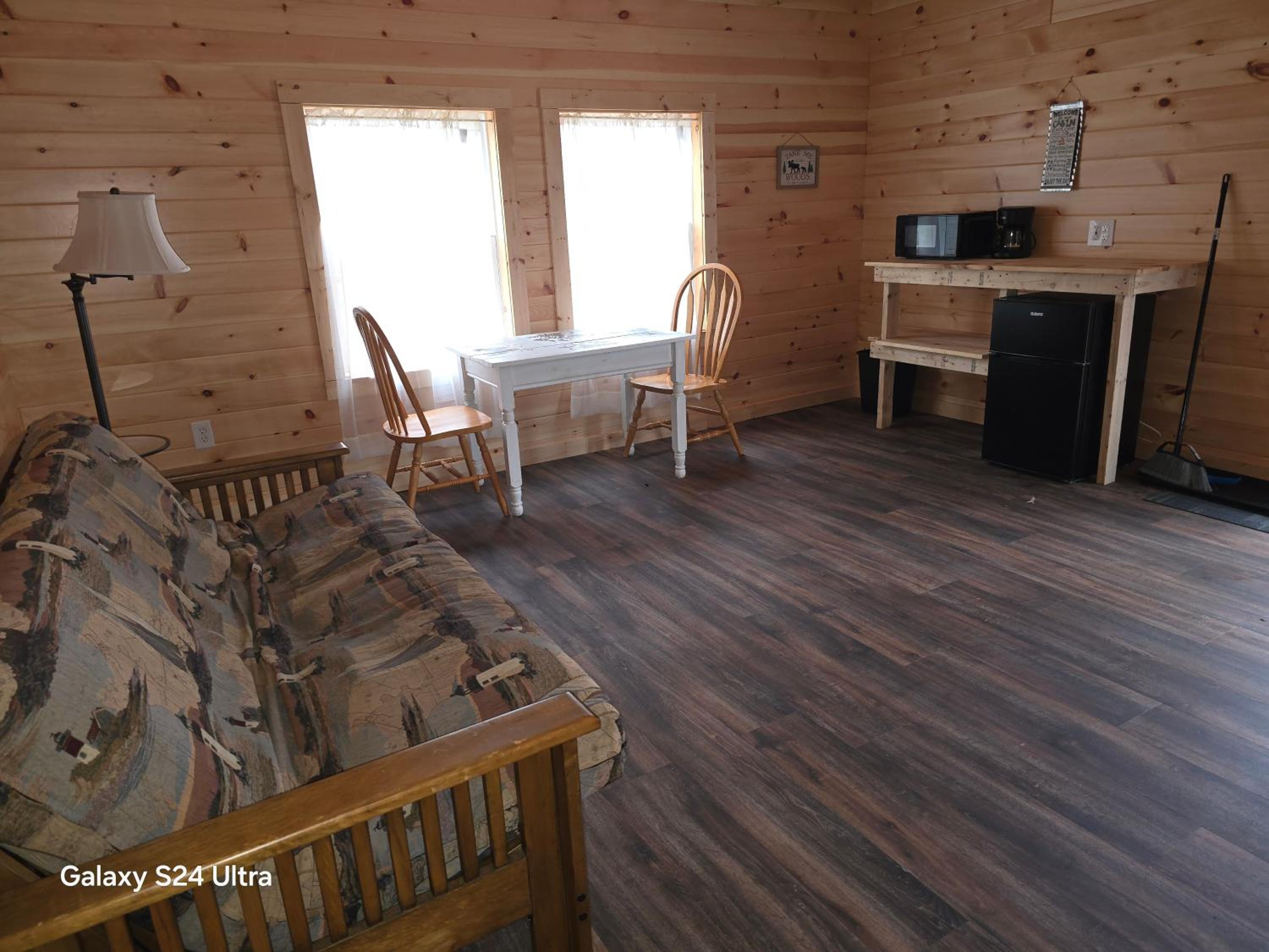Deluxe Family Suite photo 1
