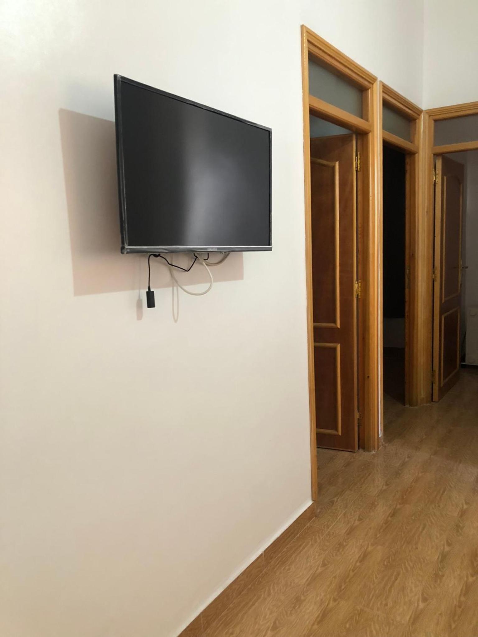 Three-Bedroom Apartment - Photo 17