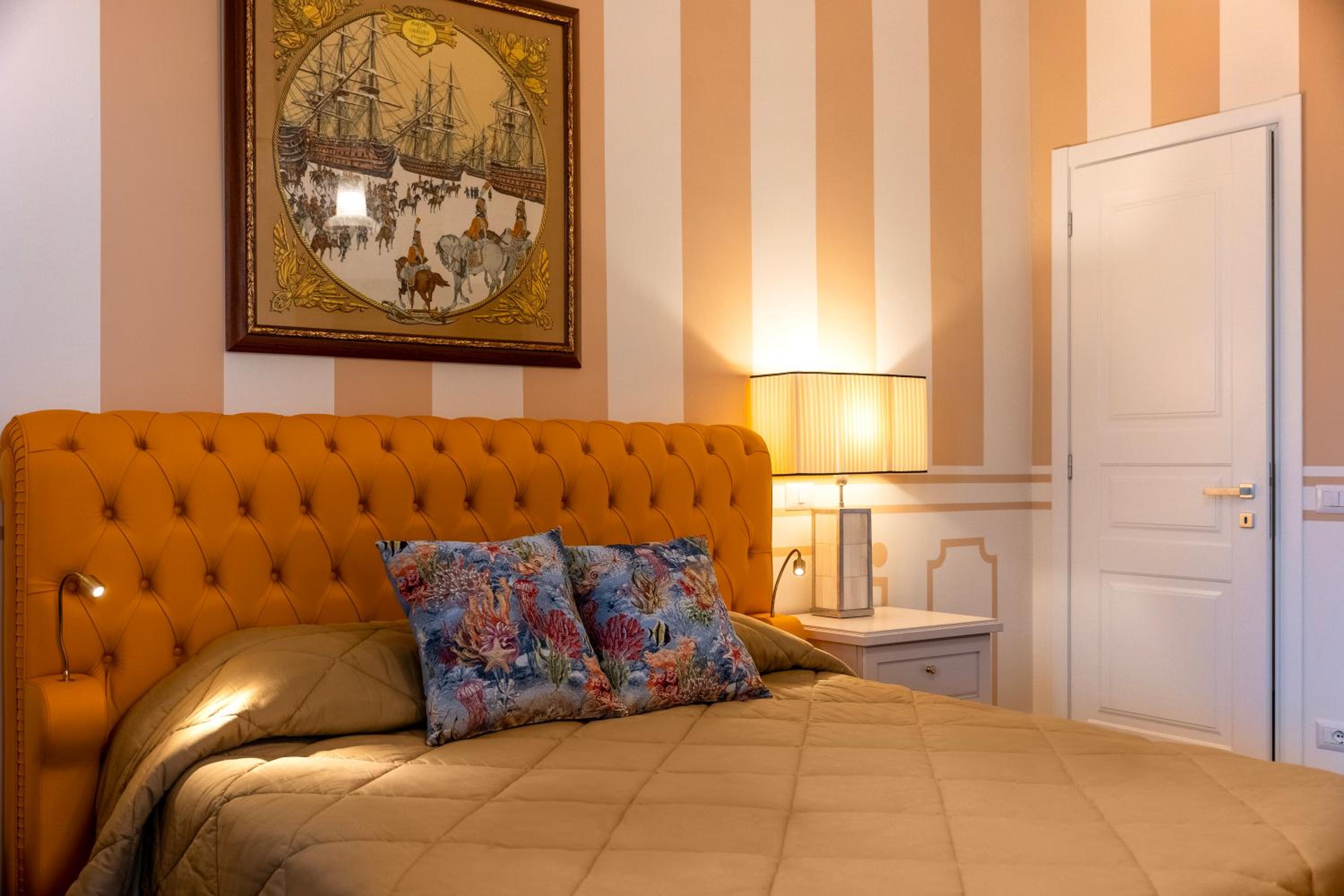 Large Double Room photo 1