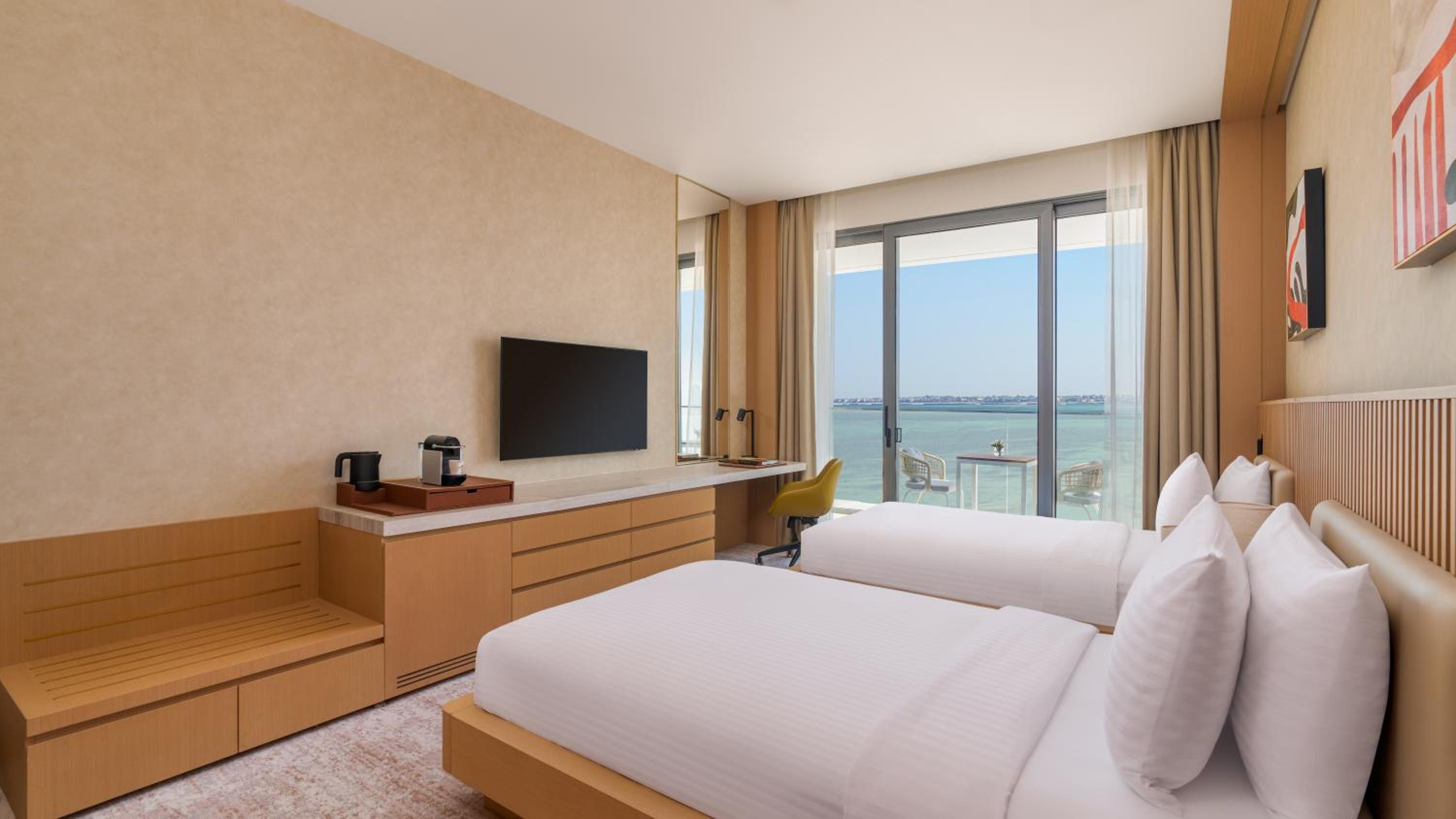 Deluxe Twin Sea View with Meryal Waterpark Access photo 3