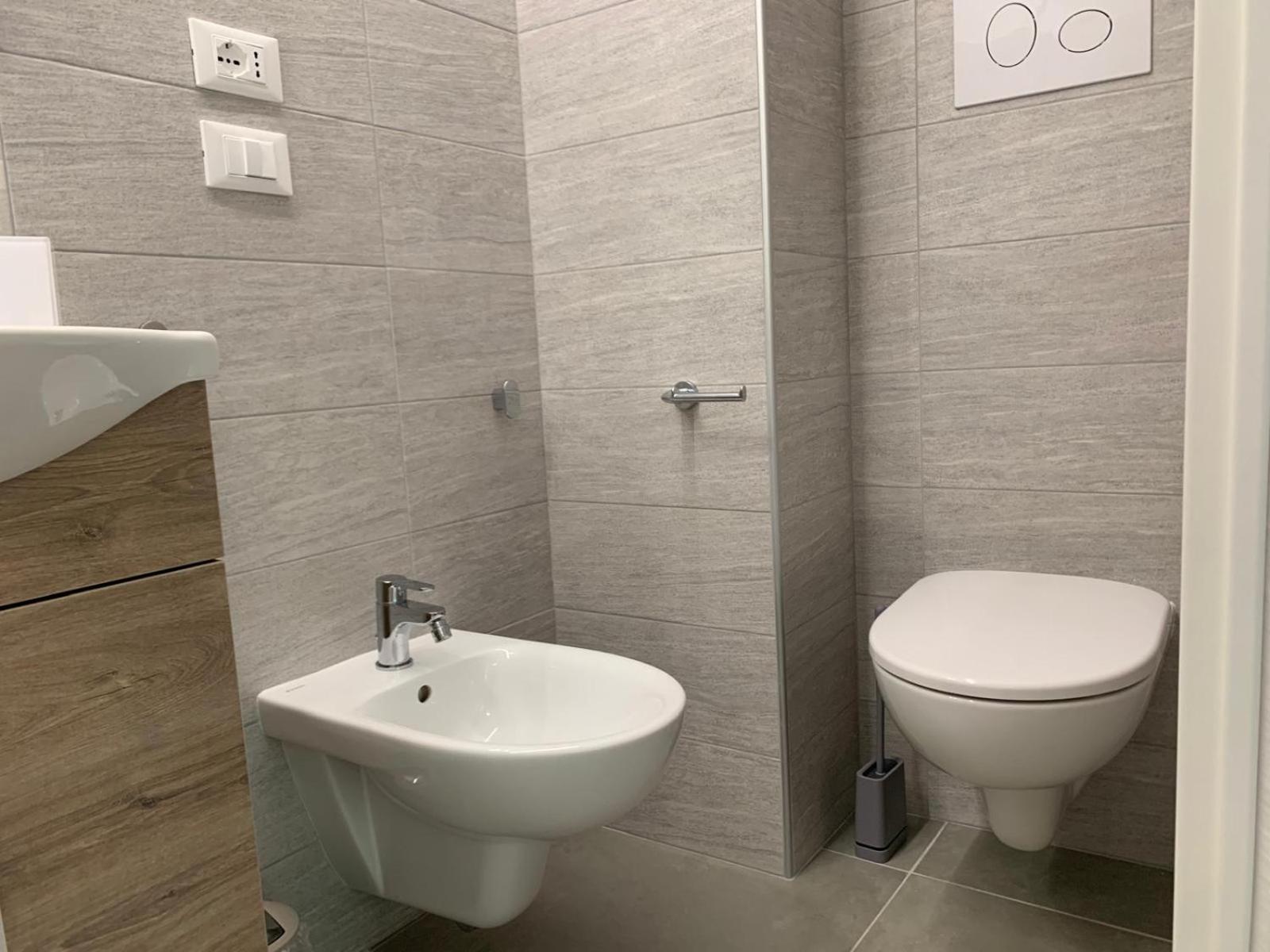 Studio Apartment with One Double Bed photo 3