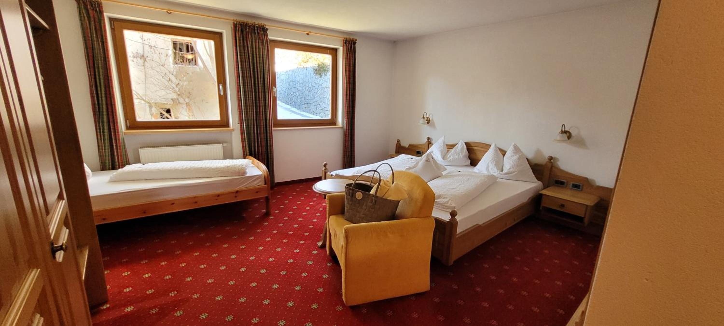 Comfort Triple Room