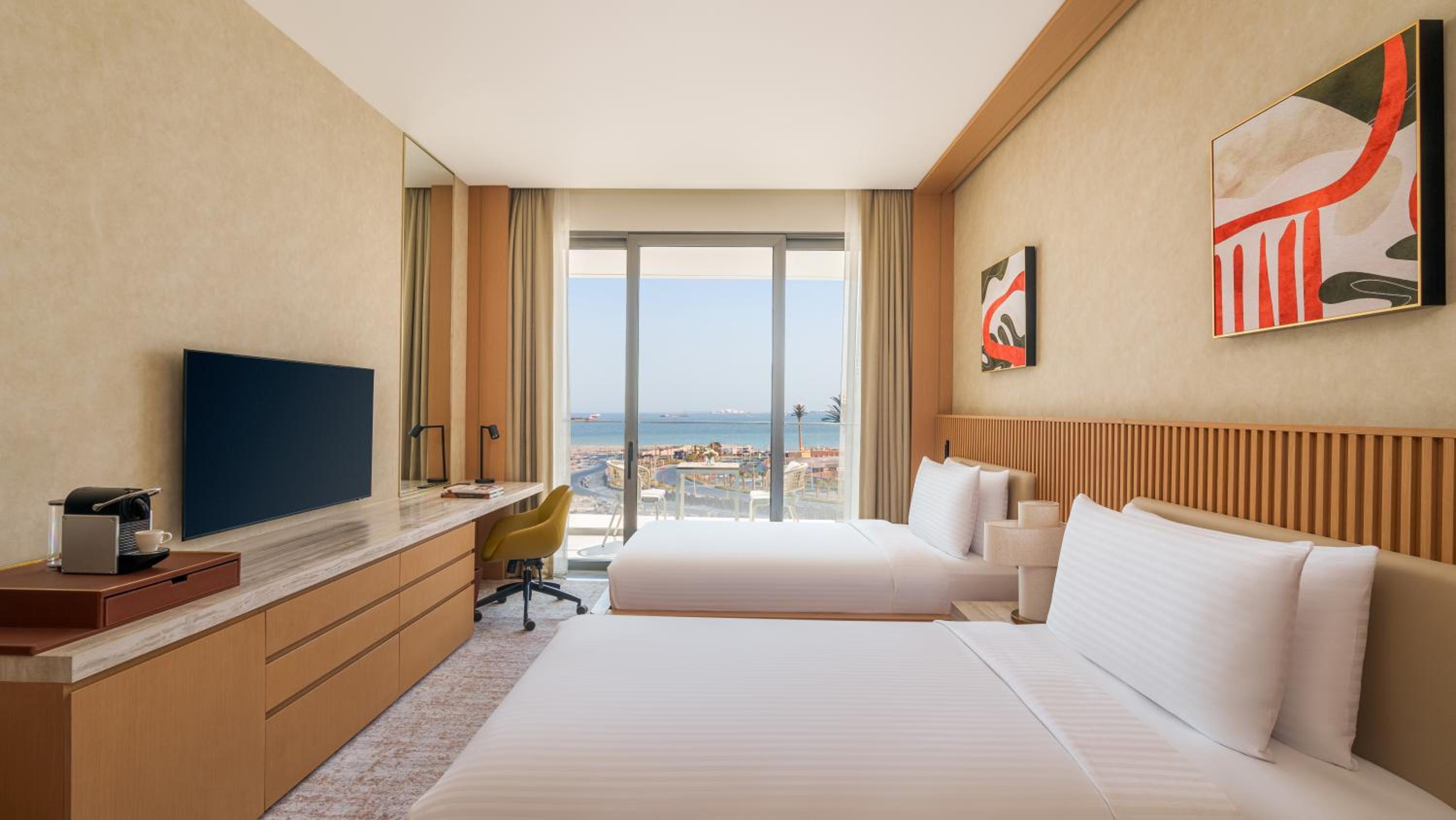 Two Bedroom Family Room Sea View with Meryal Waterpark Access - Photo 9