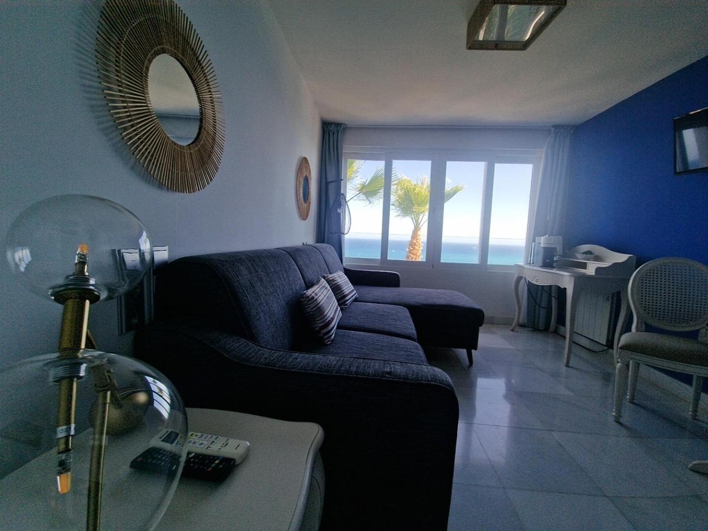 One-Bedroom Apartment with Sea View and Balcony