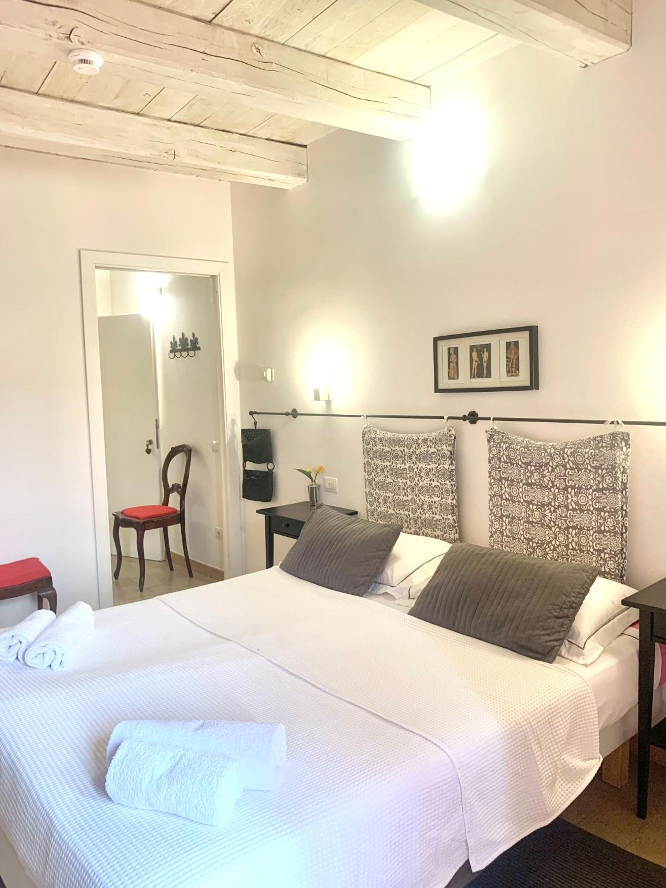 Double Room photo 3