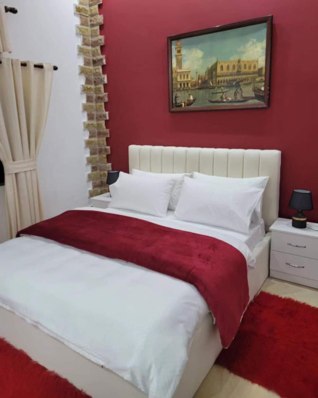 Double Room With Private Bathroom photo 1