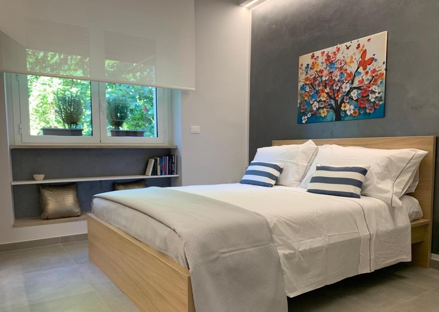 Studio Apartment with One Double Bed photo 1