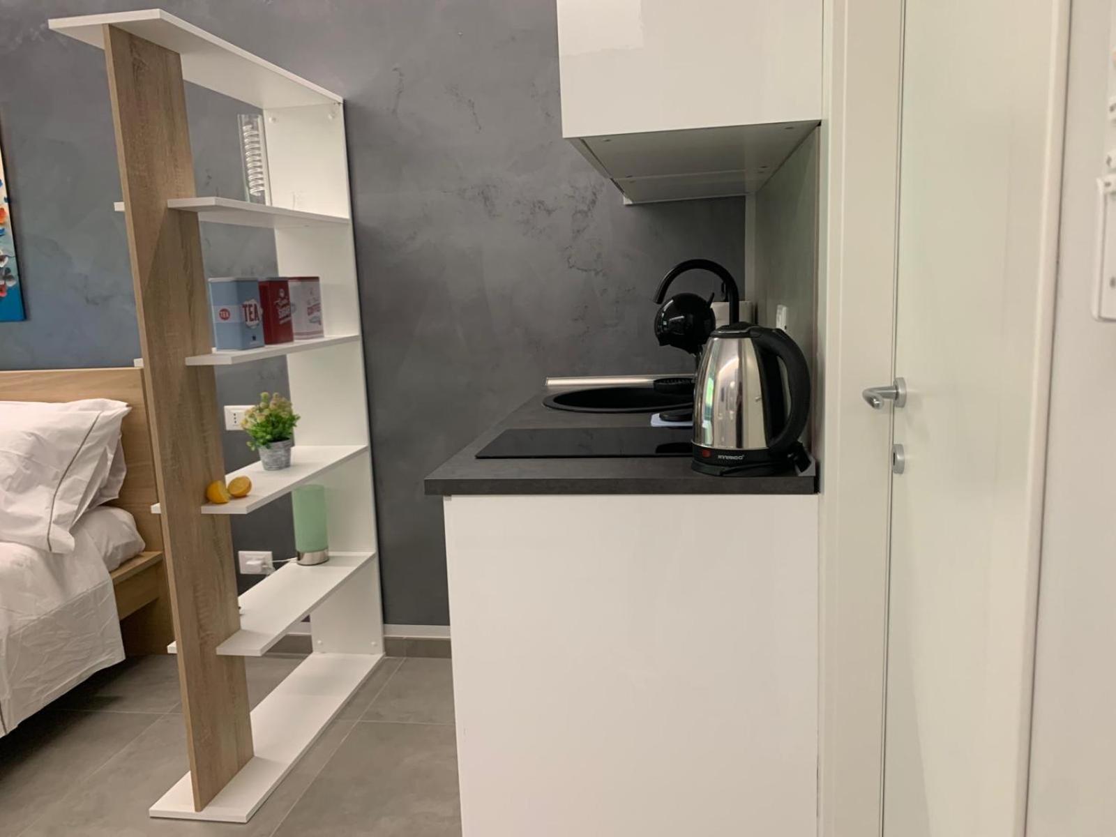 Studio Apartment with One Double Bed photo 2