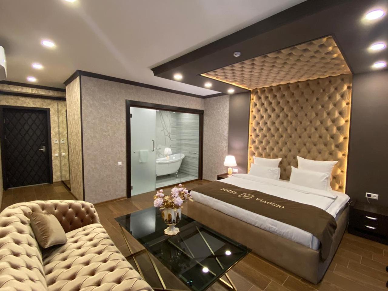 Deluxe Double Room With Bath