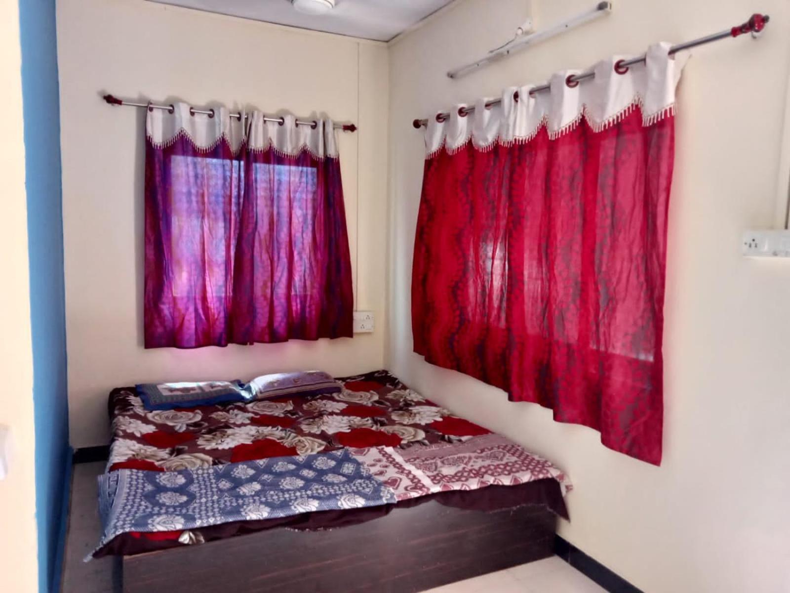 Single Room photo 2