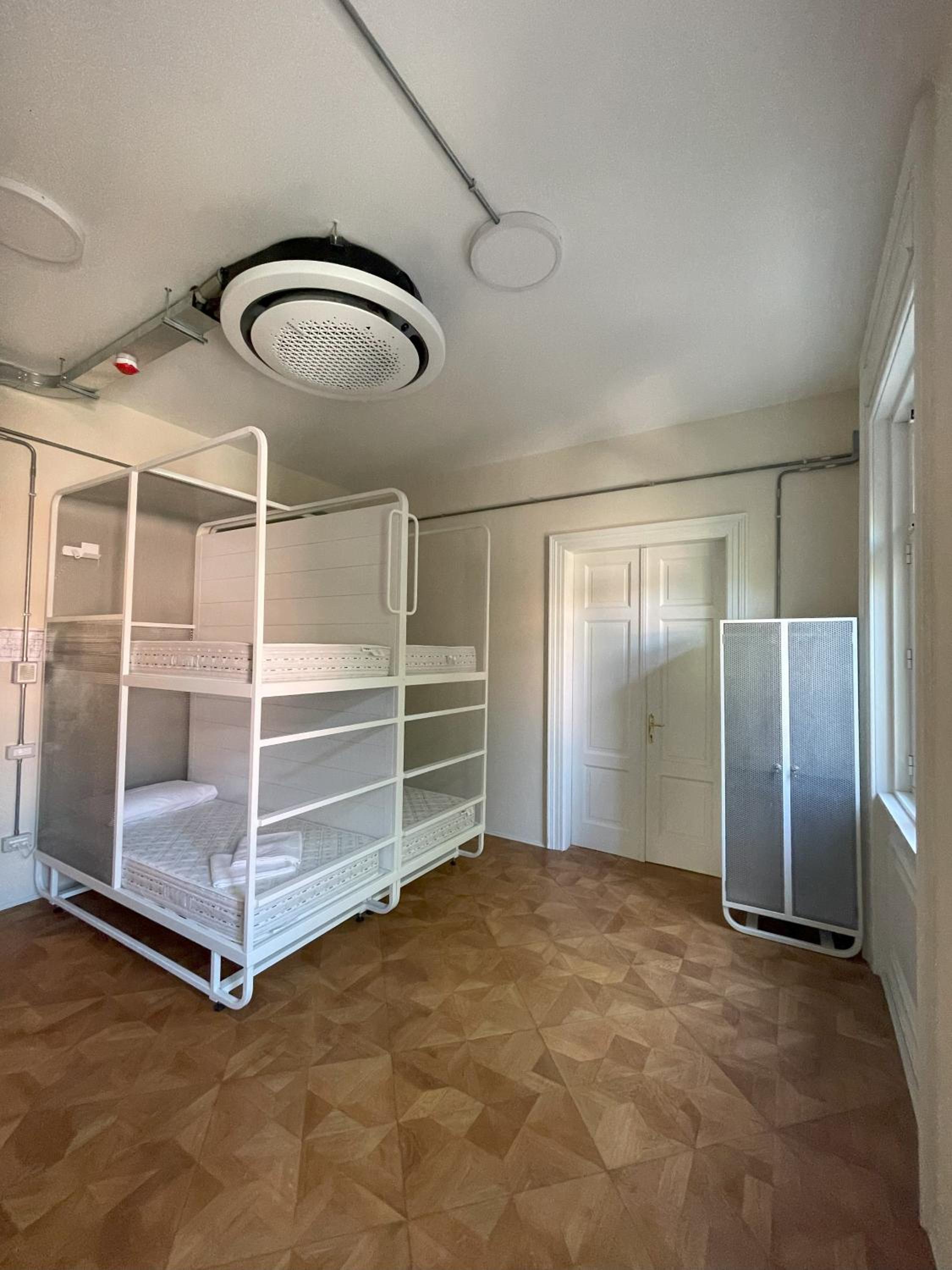 4-Bed Female Dormitory Room photo 1
