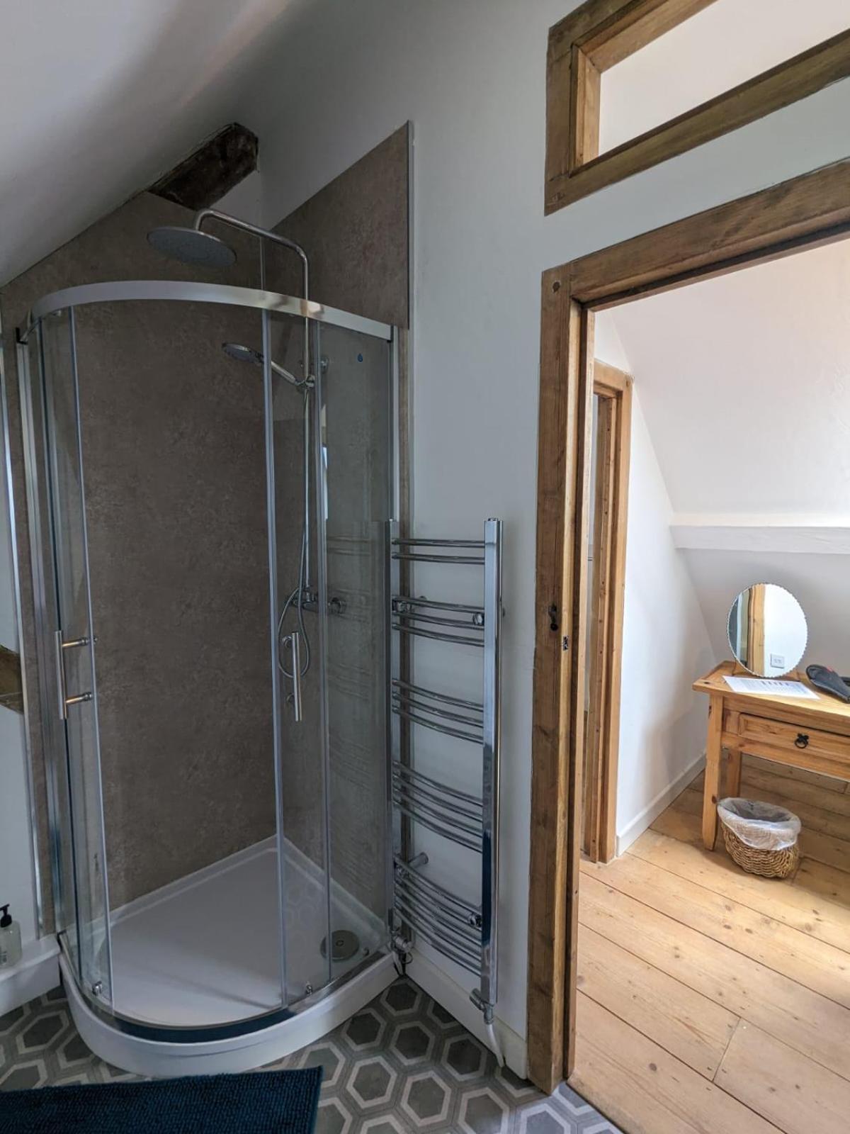 Double Room with Private Bathroom photo 2