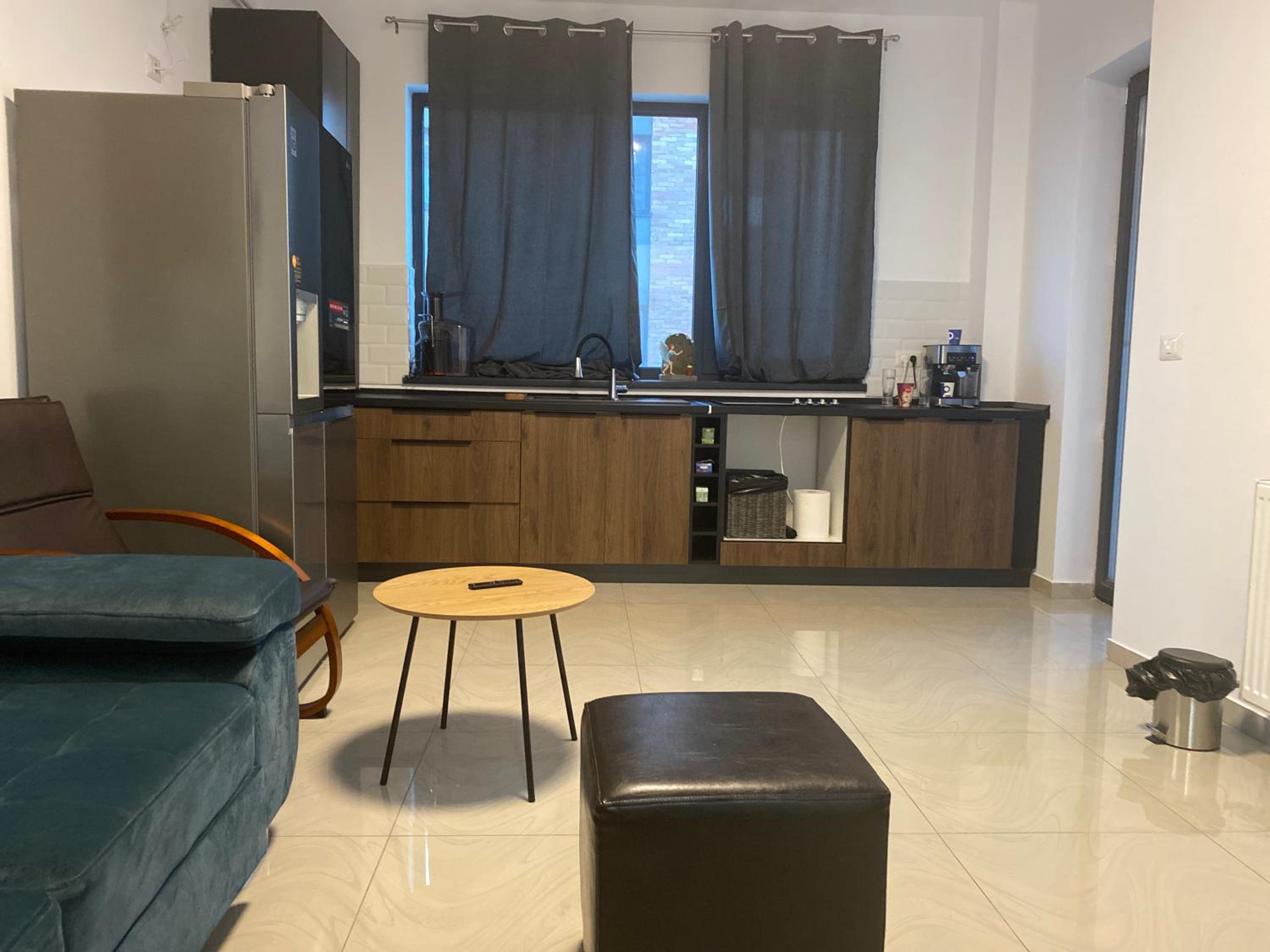 One-Bedroom Apartment photo 2