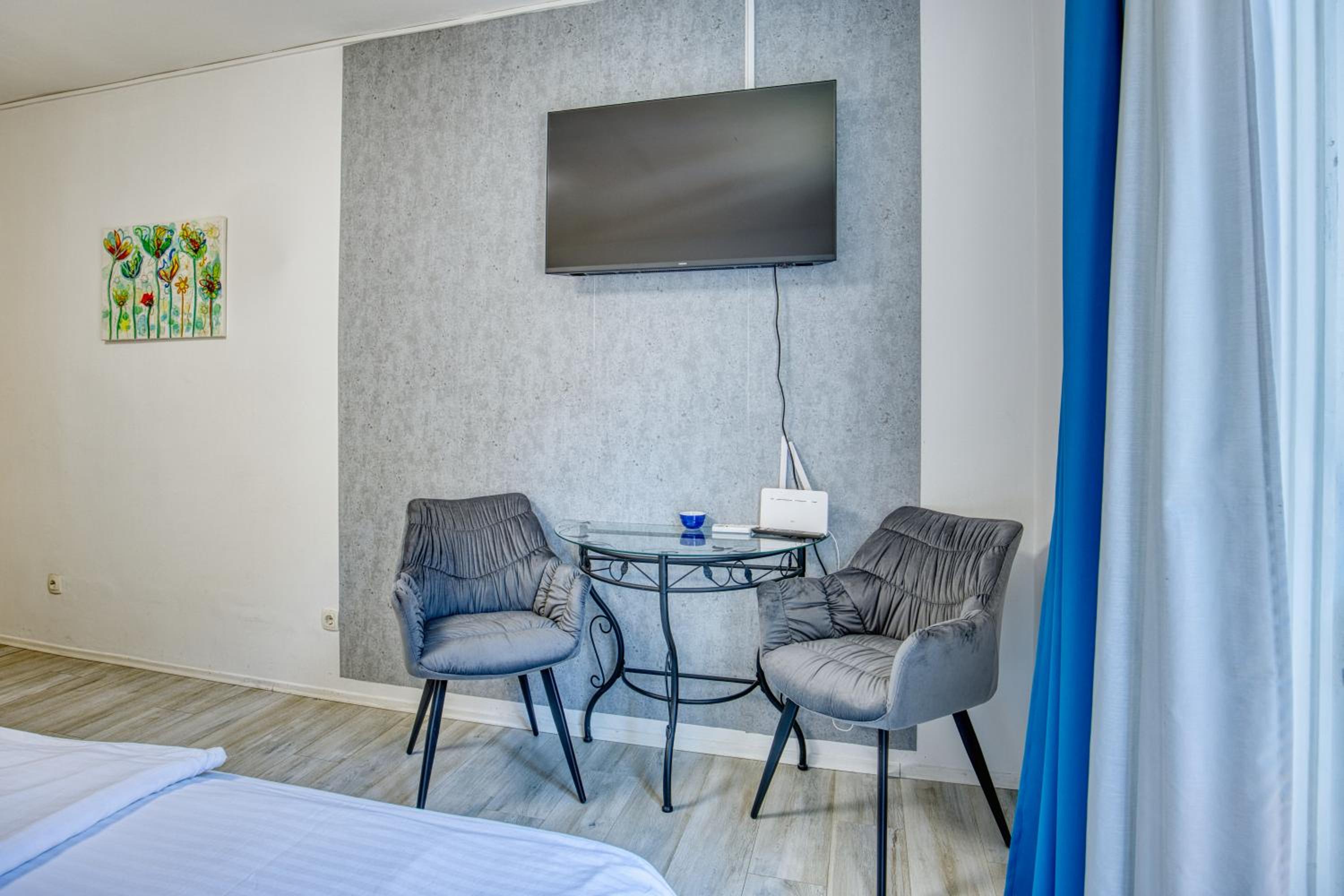Studio Apartment with View - Photo 2