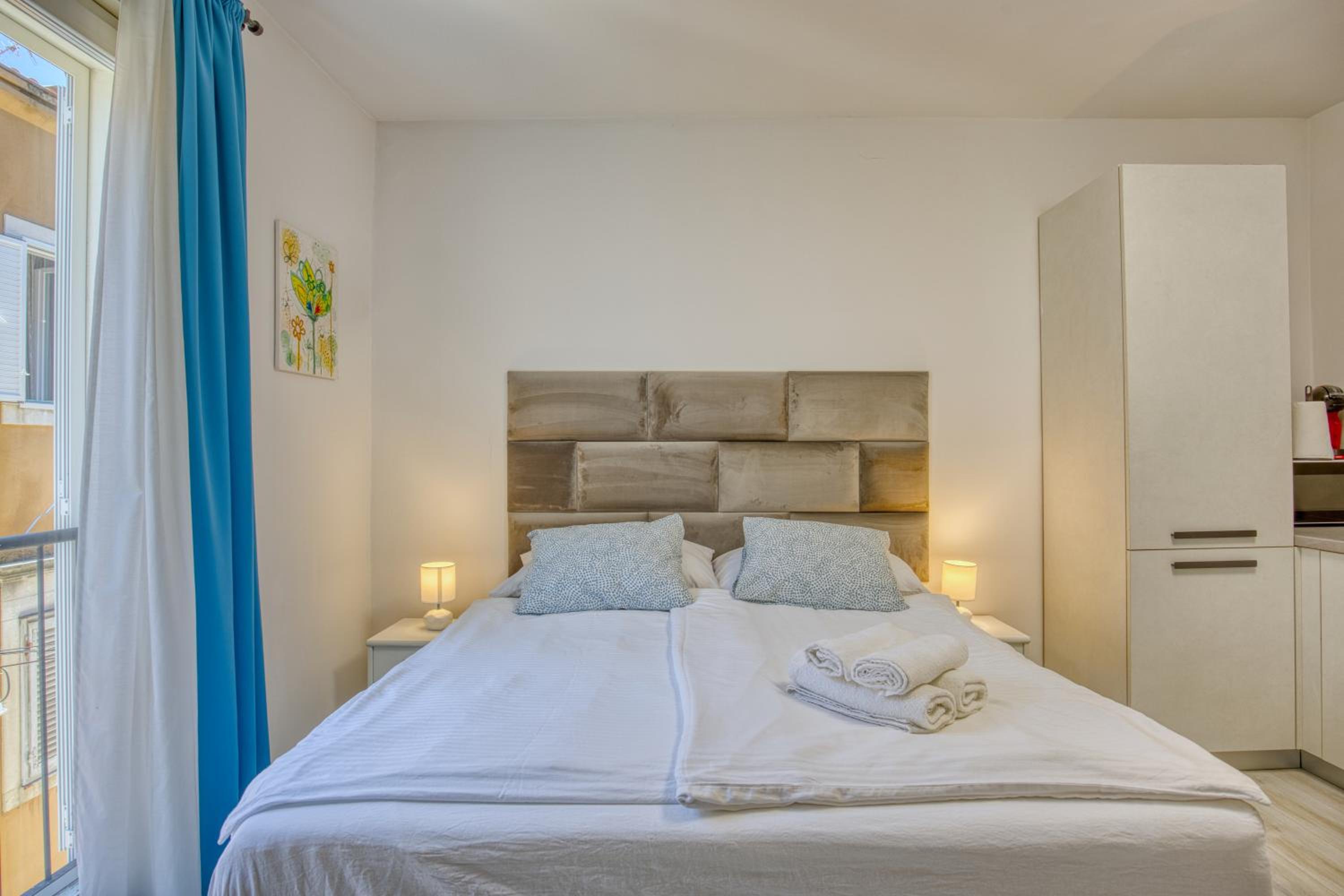 Studio Apartment with View - Photo 12