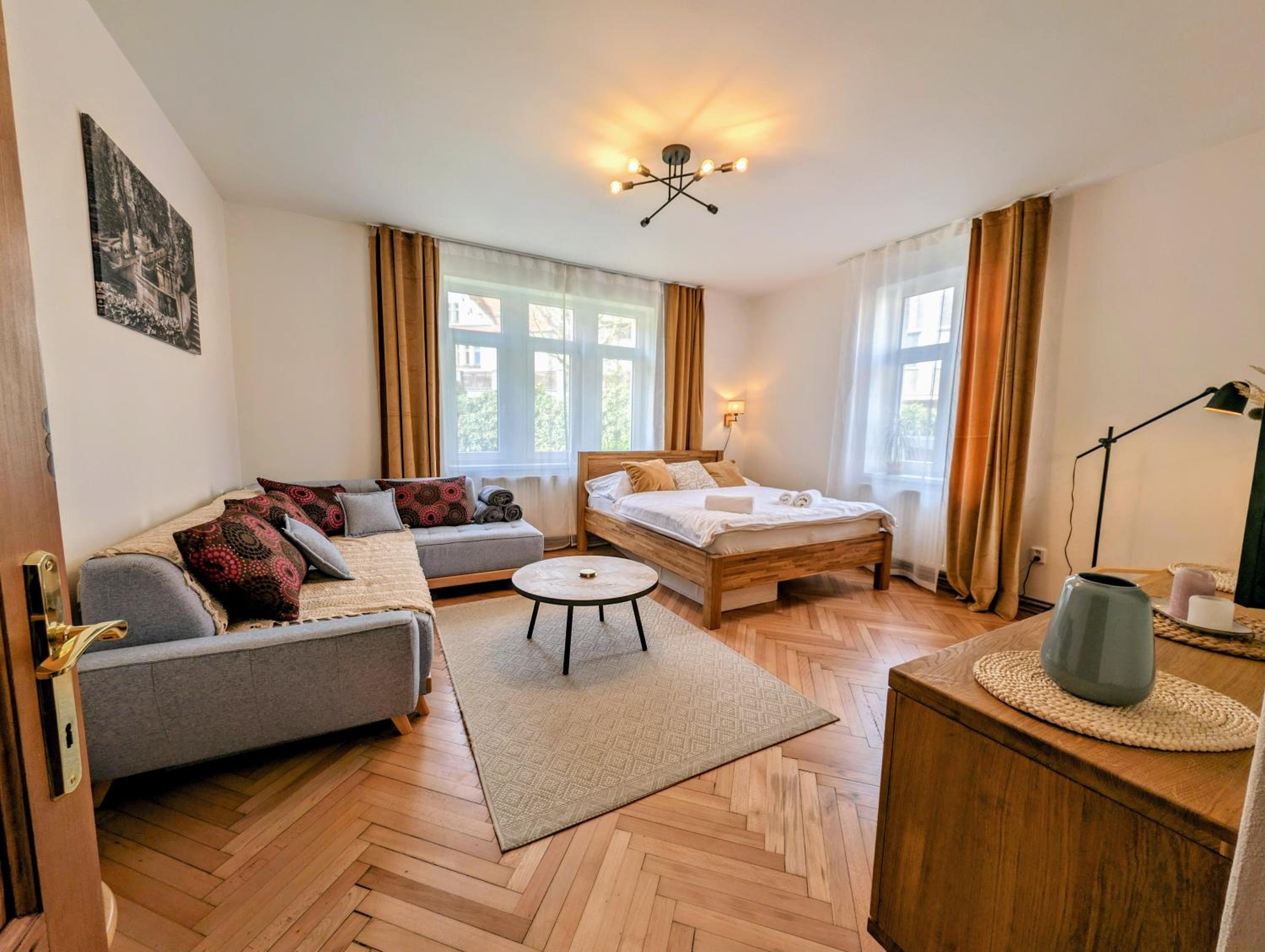 Two-Bedroom Apartment photo 2