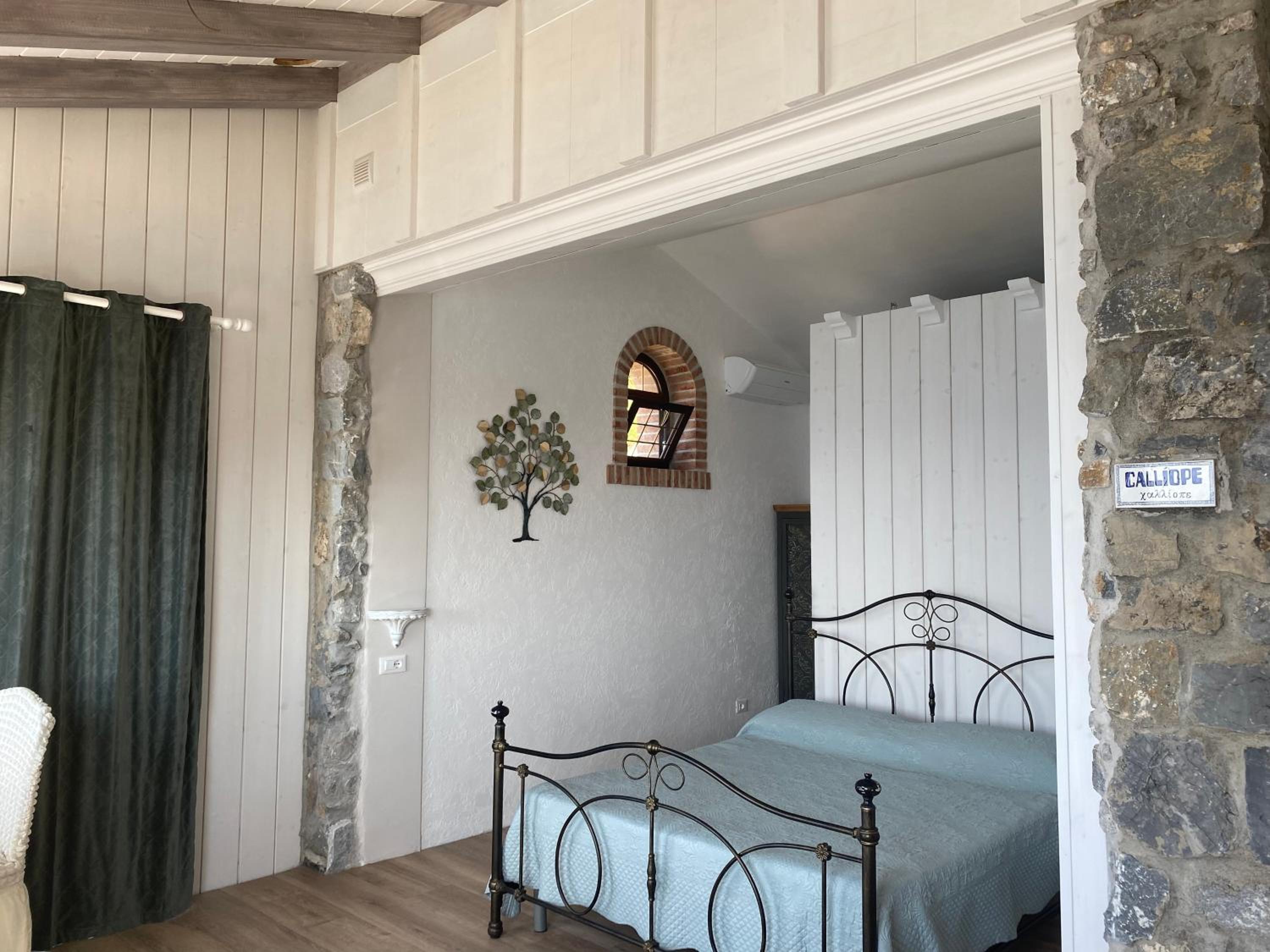 Deluxe Suite with Sea View