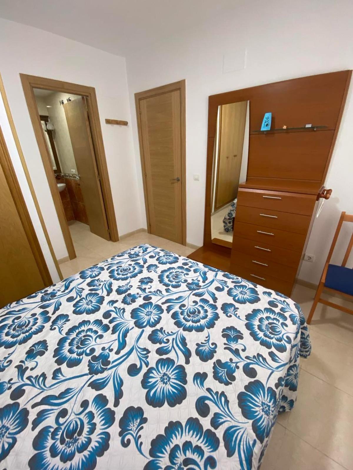 Apartamento de dos habitaciones con vista al mar