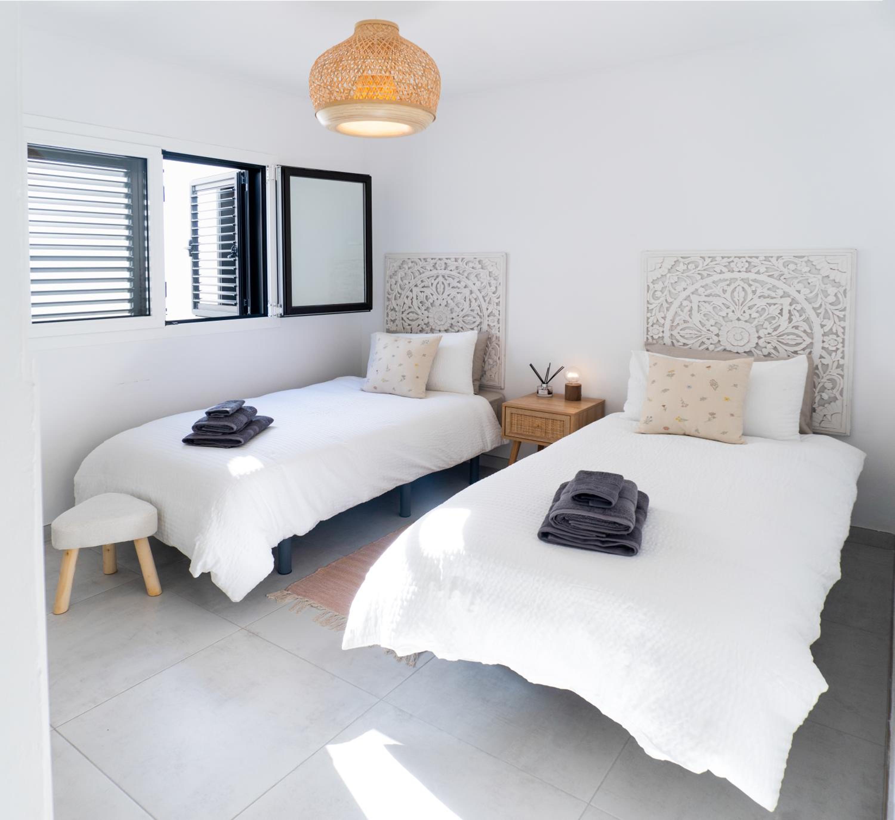 Villa de Tres Habitaciones