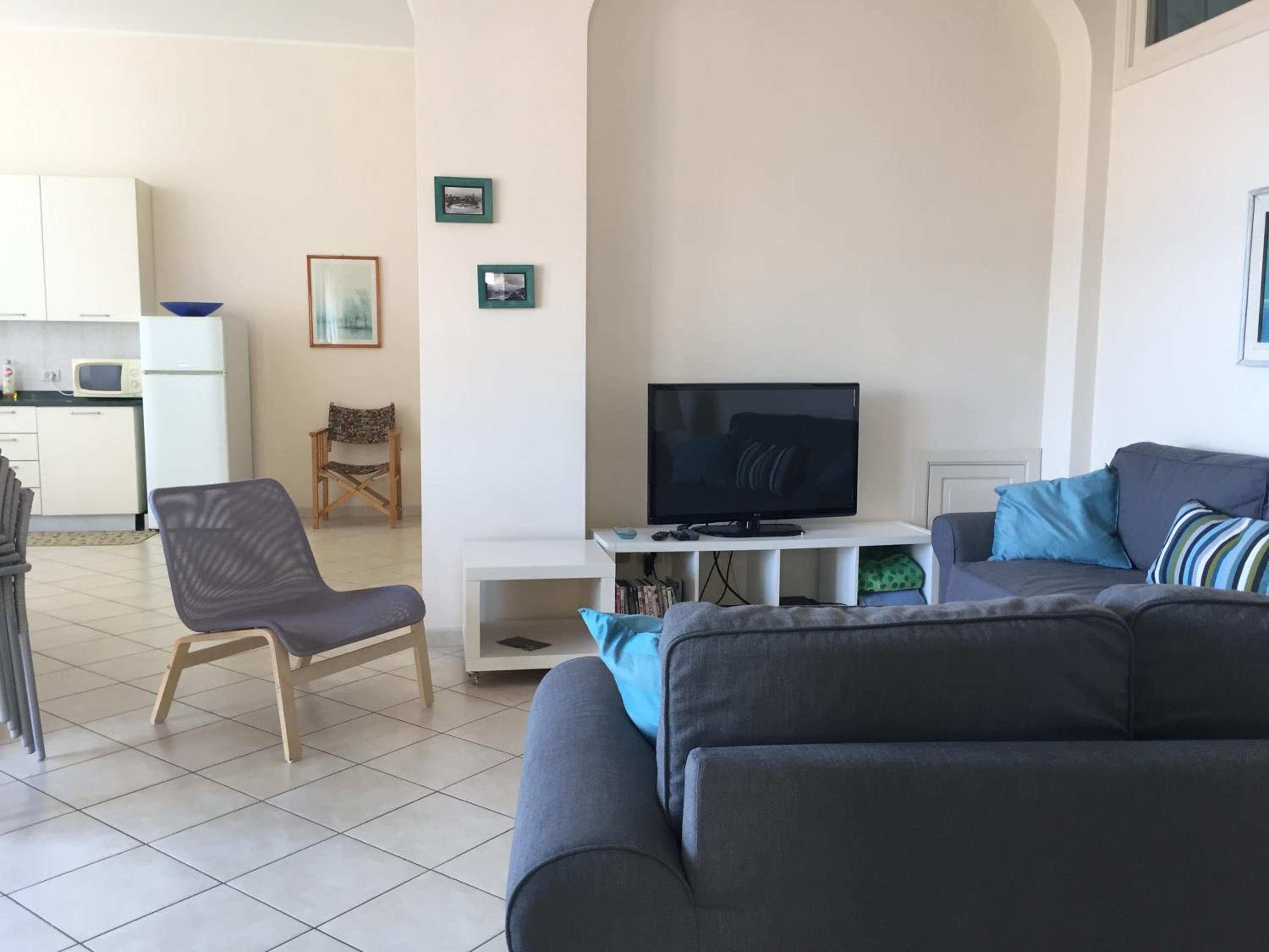 Two-Bedroom Apartment With Terrace And Sea View