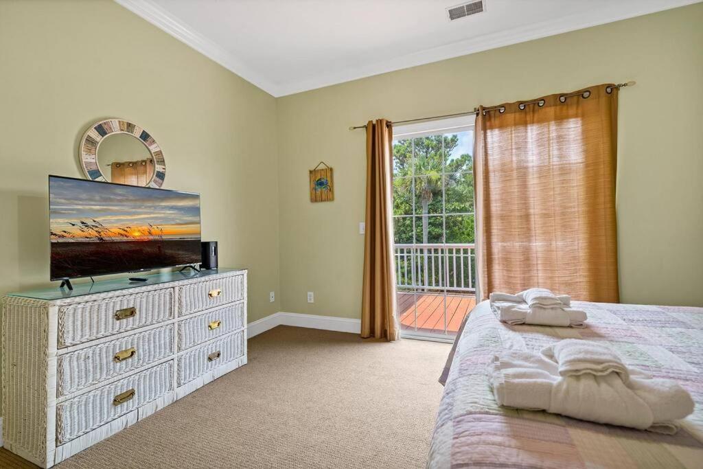 Four-Bedroom House photo 1