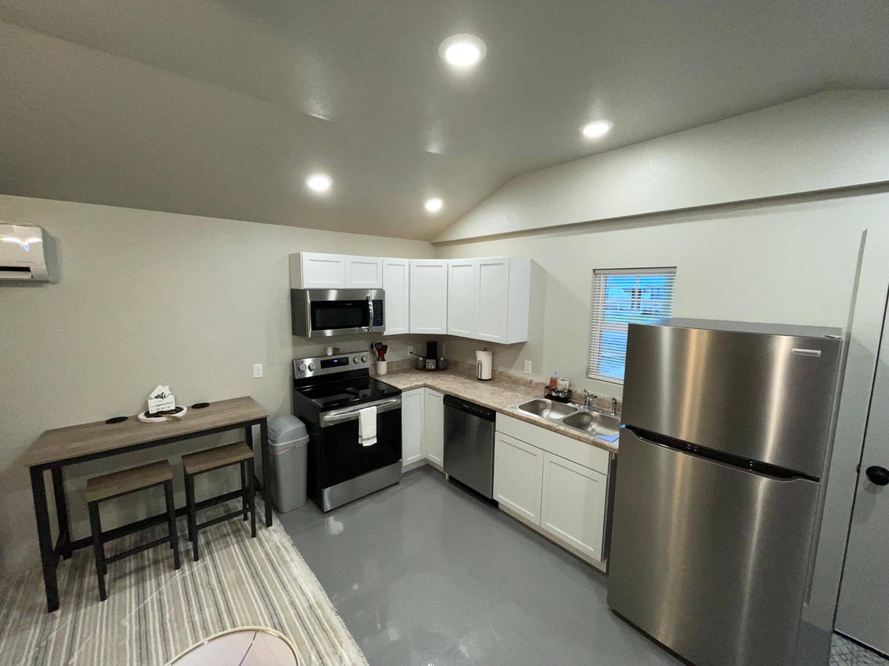 Two-Bedroom House photo 3