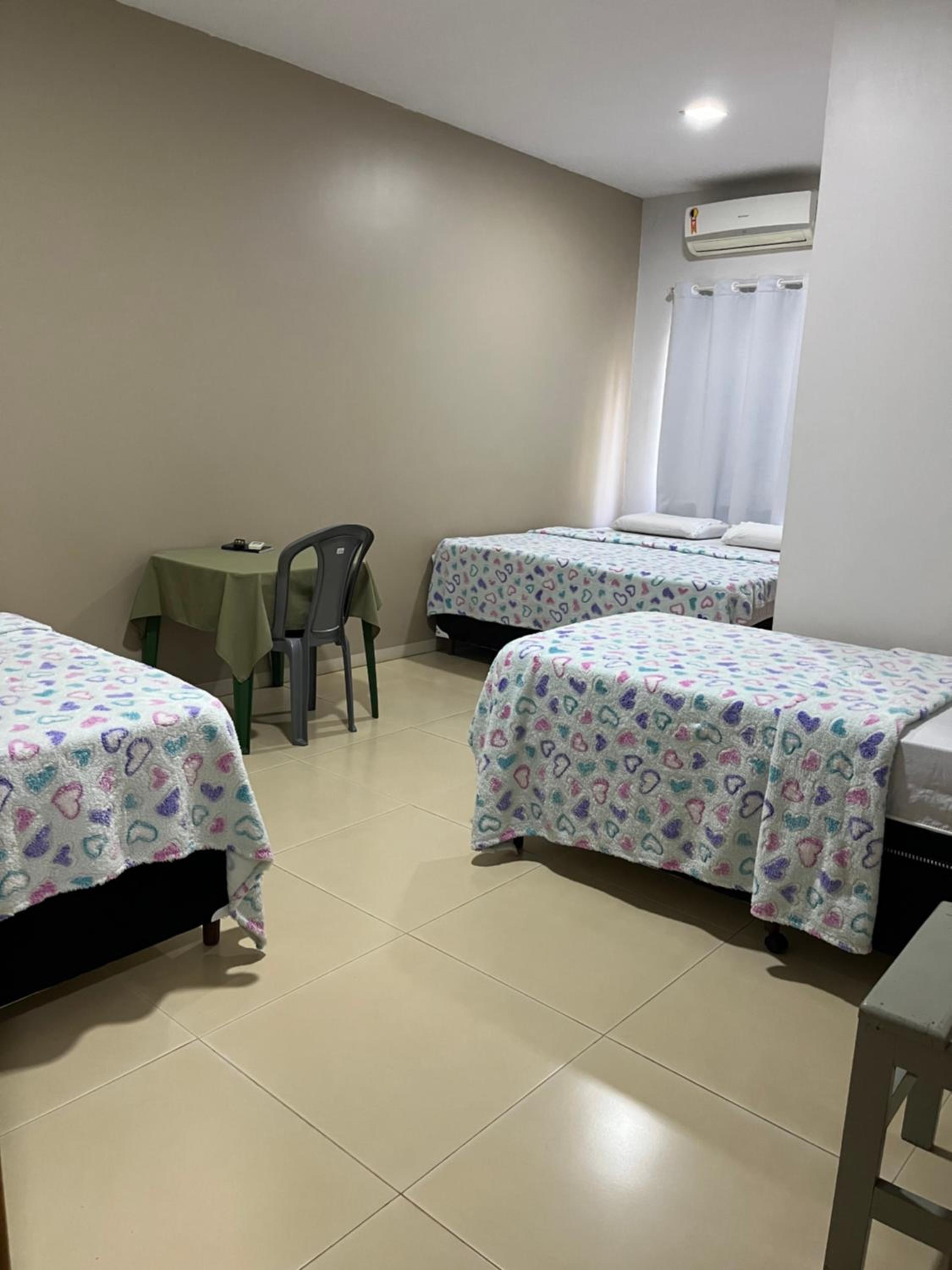 Quadruple Room with Private Bathroom photo 1