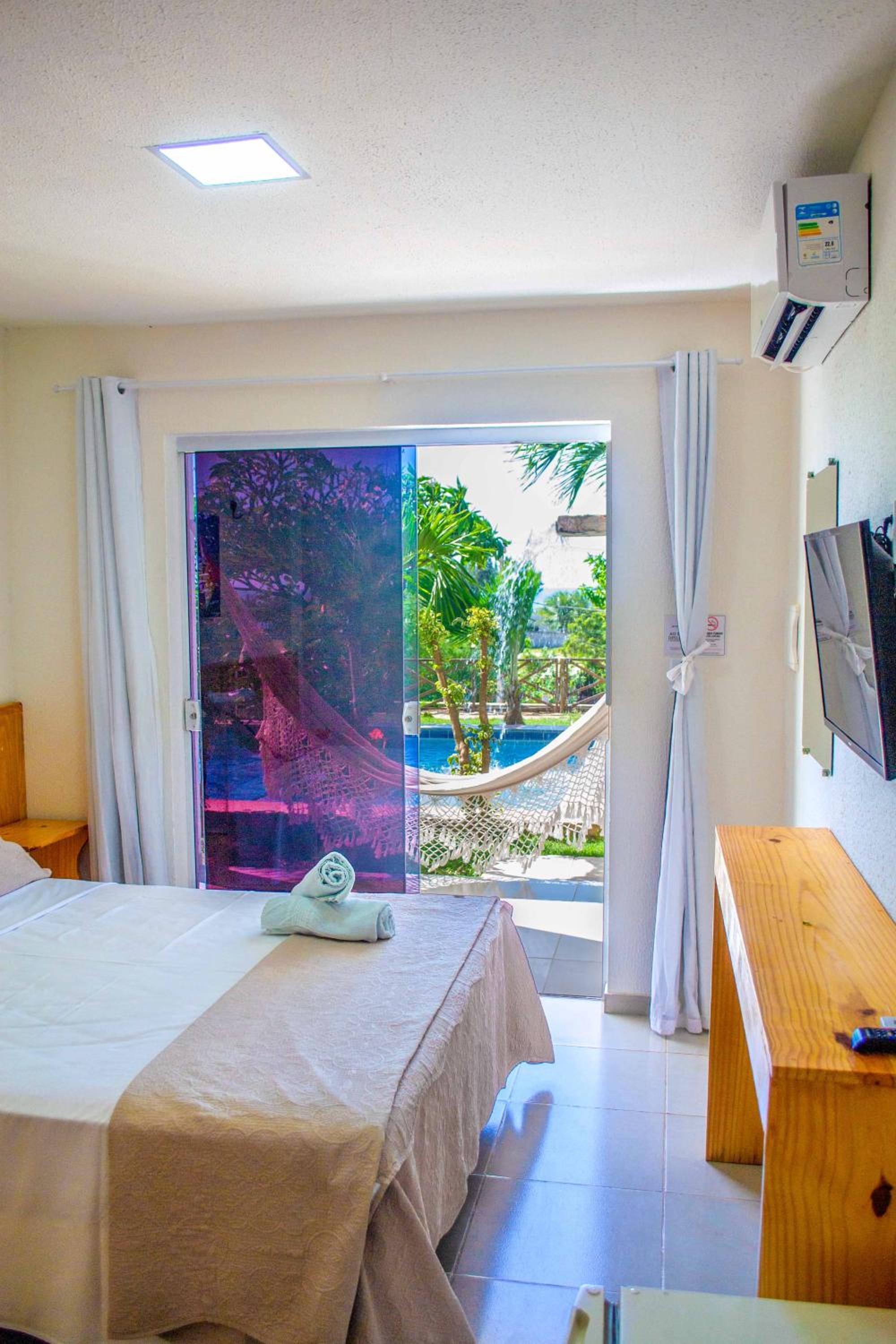 Double Room with Pool View photo 1
