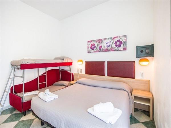 Quadruple Room photo 1