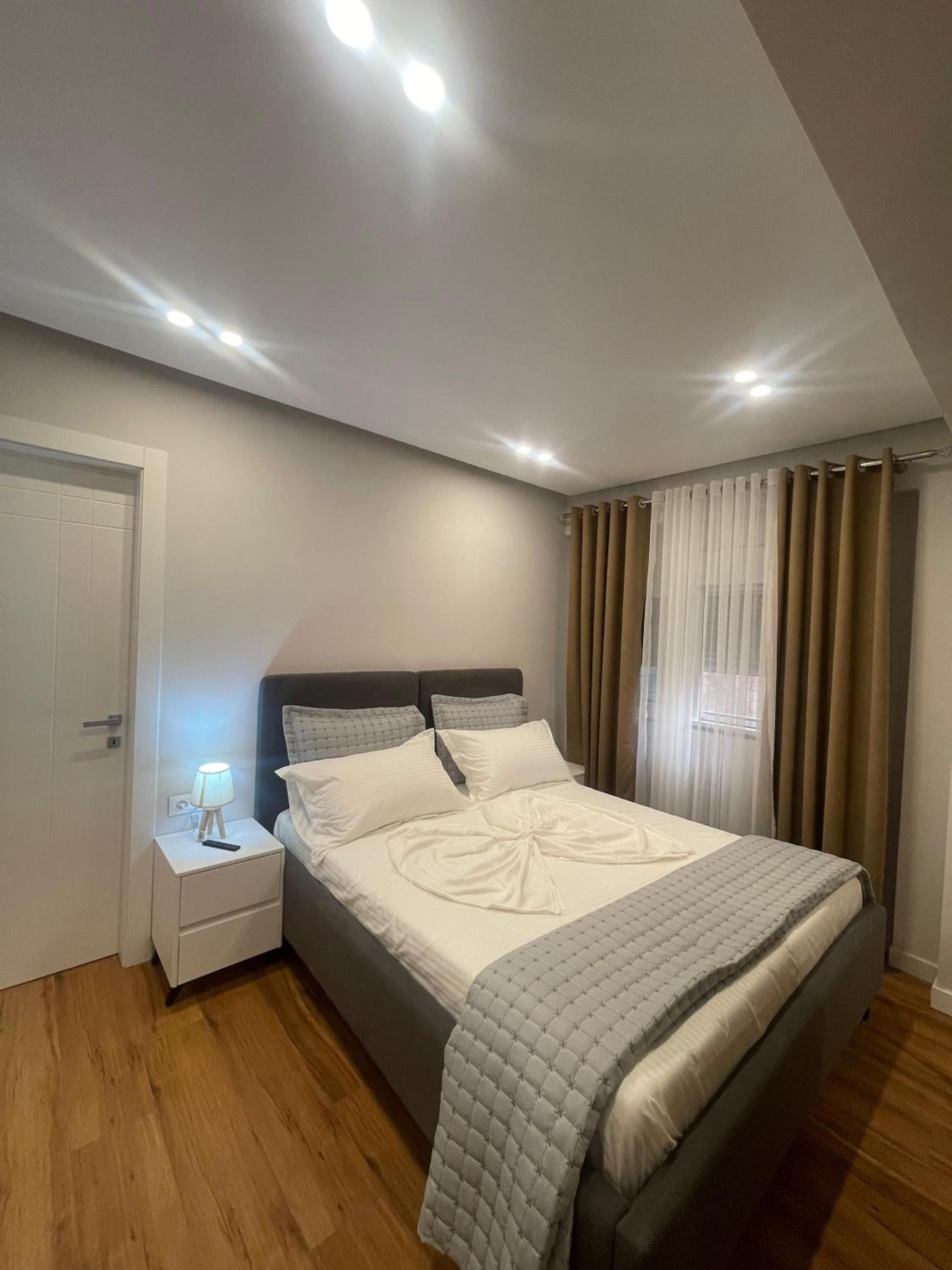 Deluxe Studio