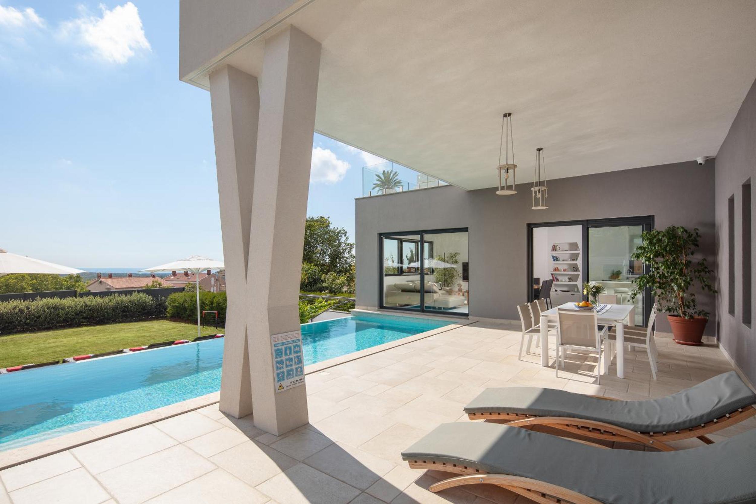 Villa with Sea View photo 2