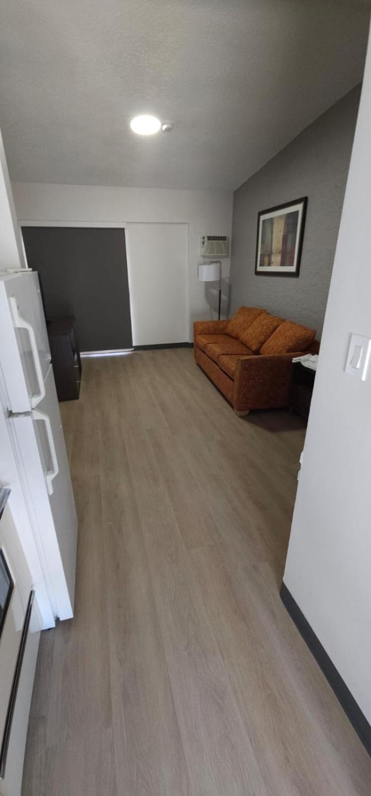 Queen Suite with Sofa Bed photo 1