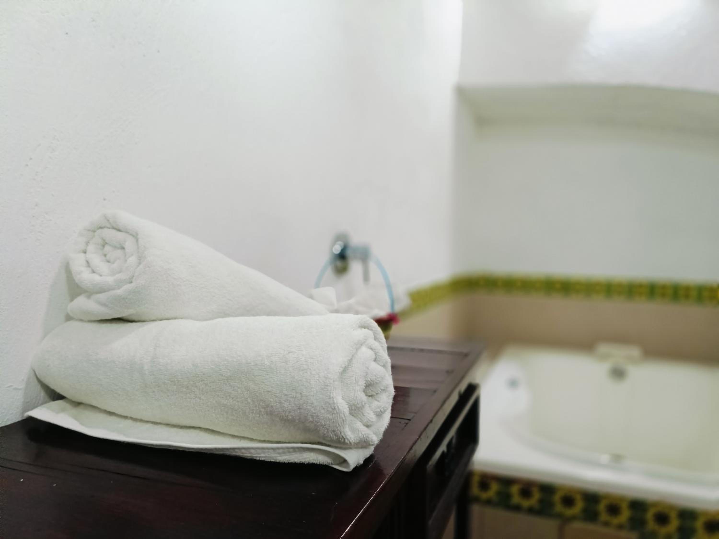 King Suite with Spa Bath photo 3