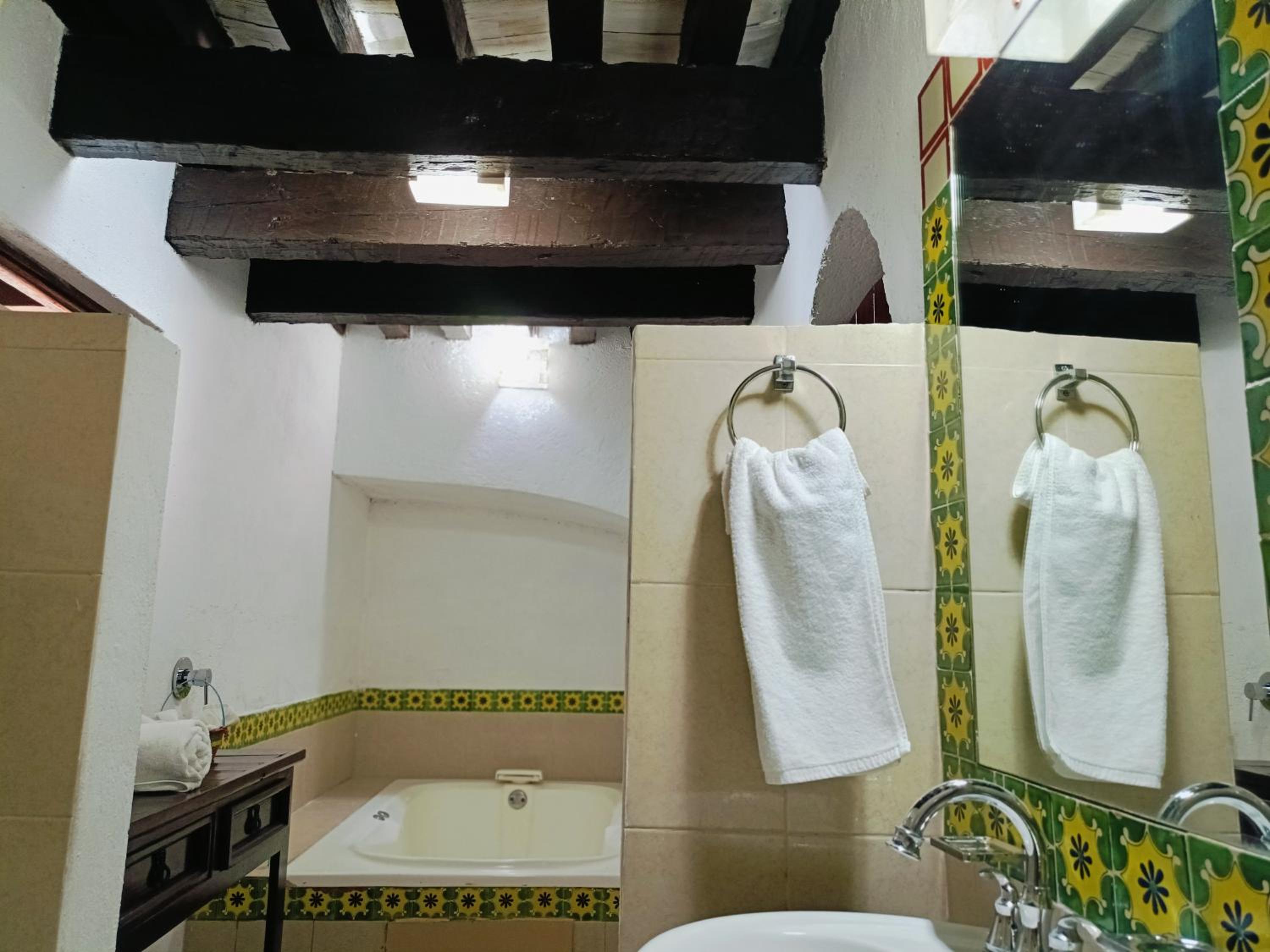 King Suite with Spa Bath photo 2