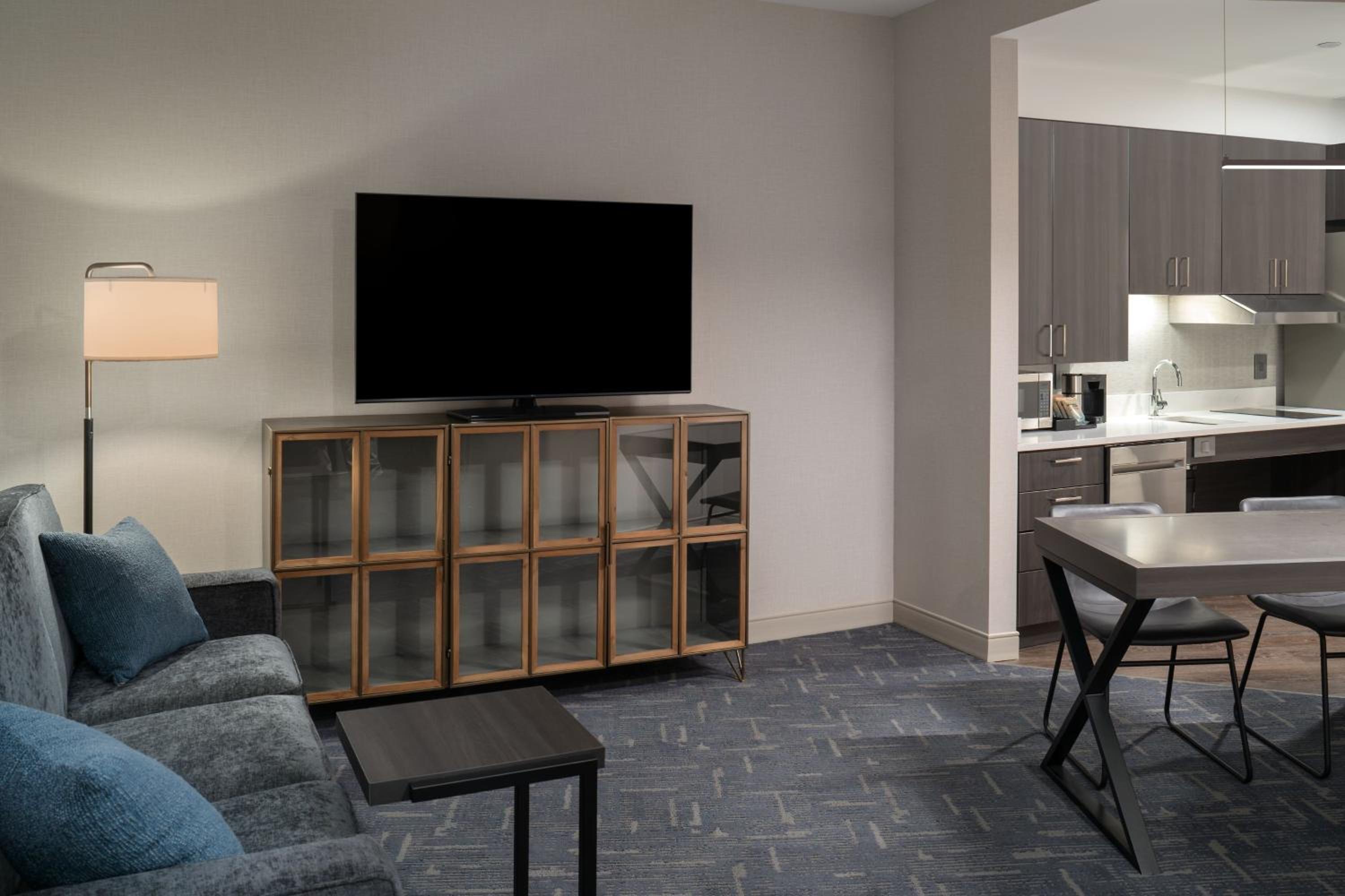 One-Bedroom Corner King Suite with Sofa Bed - Hearing Accessible photo 2