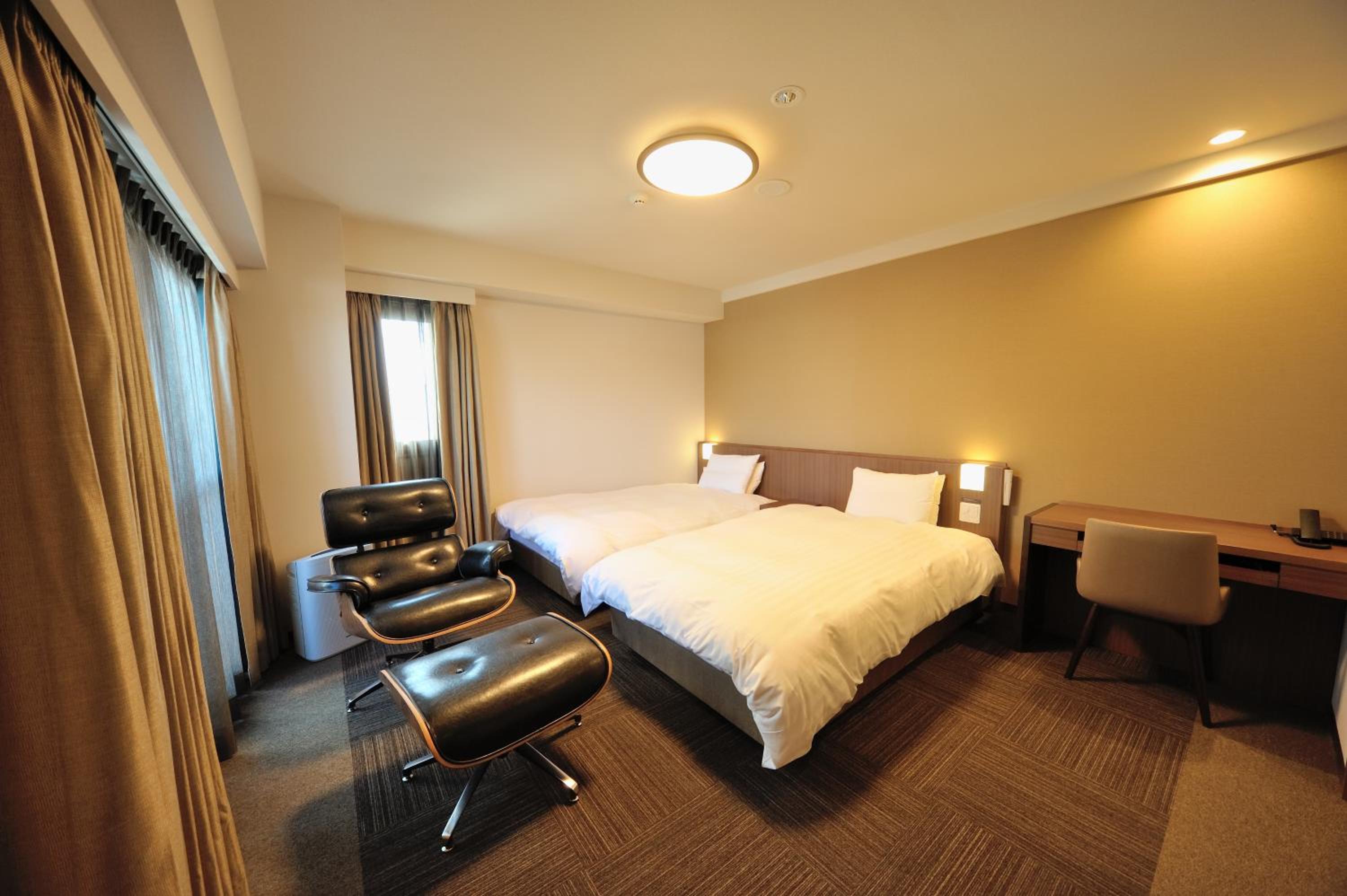 Superior Twin Room - Non-Smoking photo 2