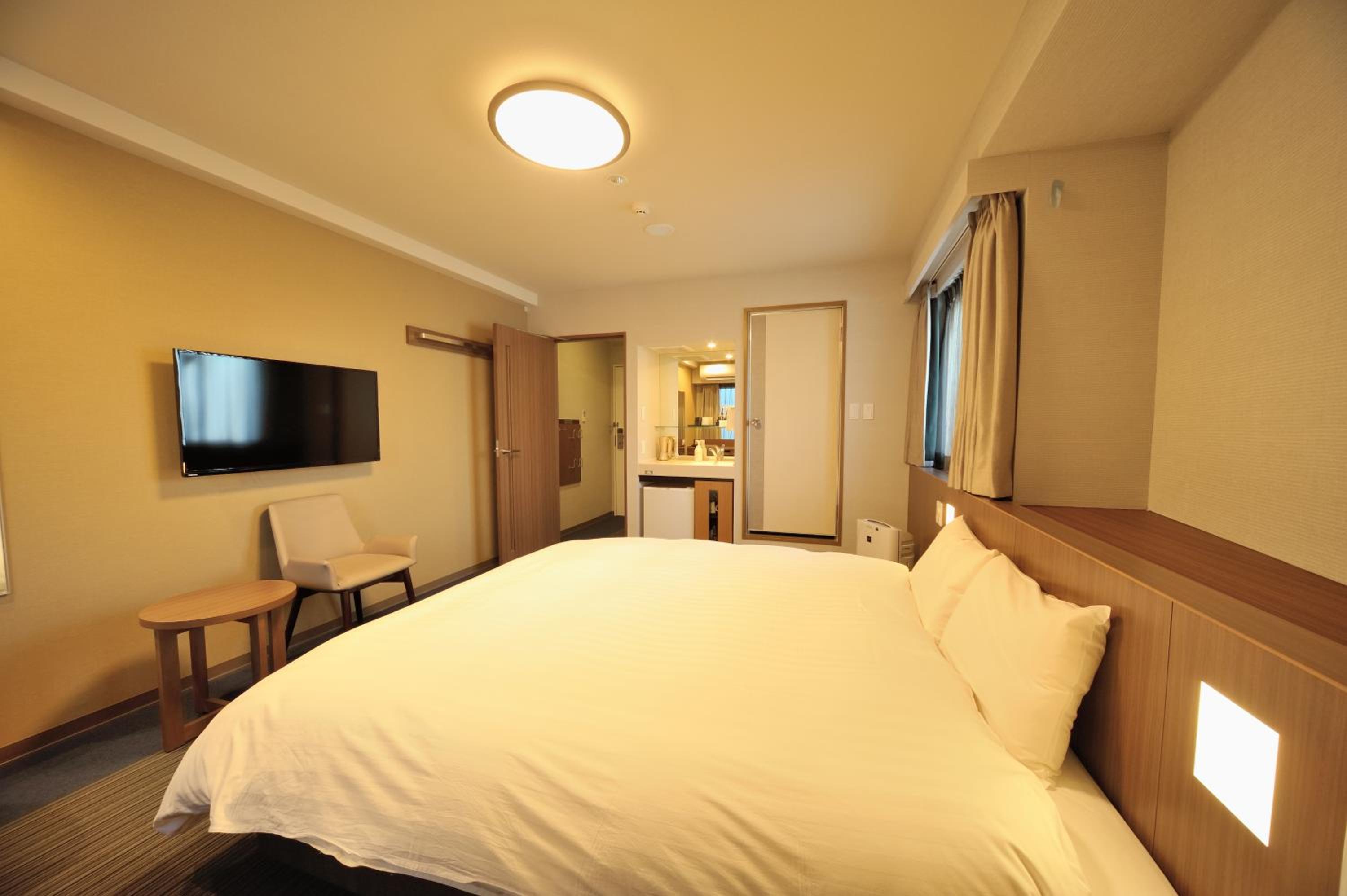 King Room - Non-Smoking photo 3