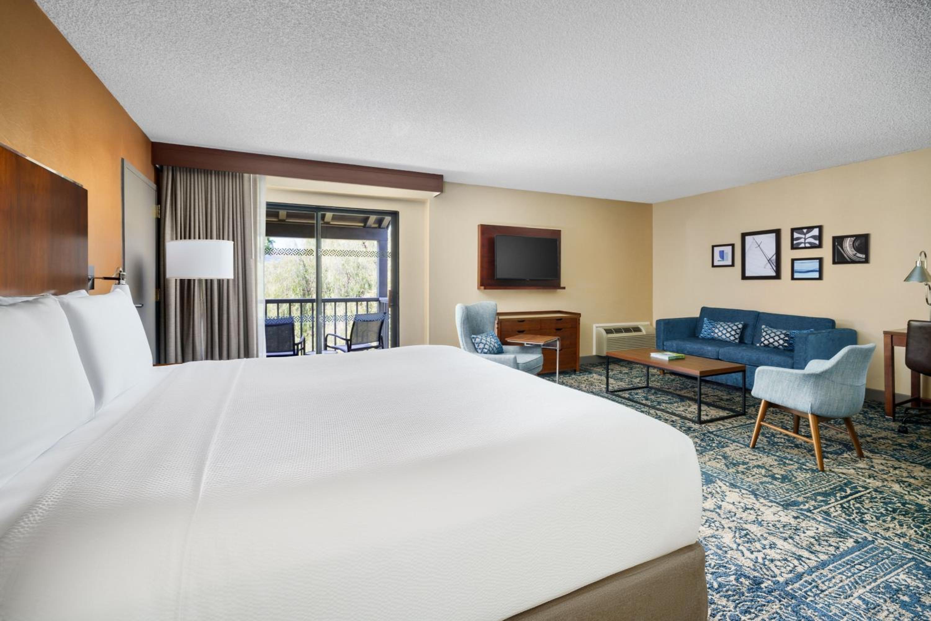 King Room with Courtyard View - Non-Smoking - Photo 5