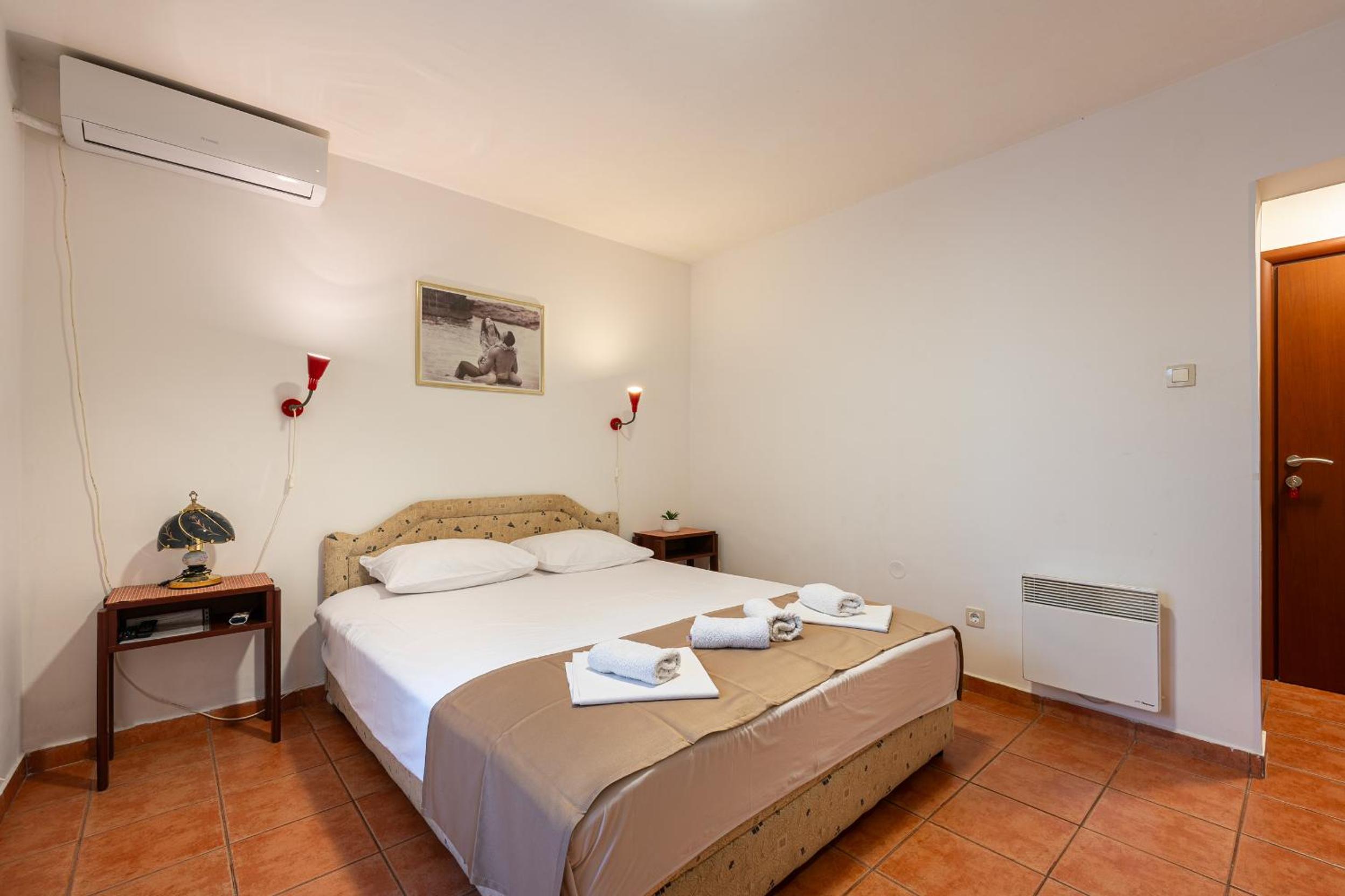 Double Room With Private Bathroom