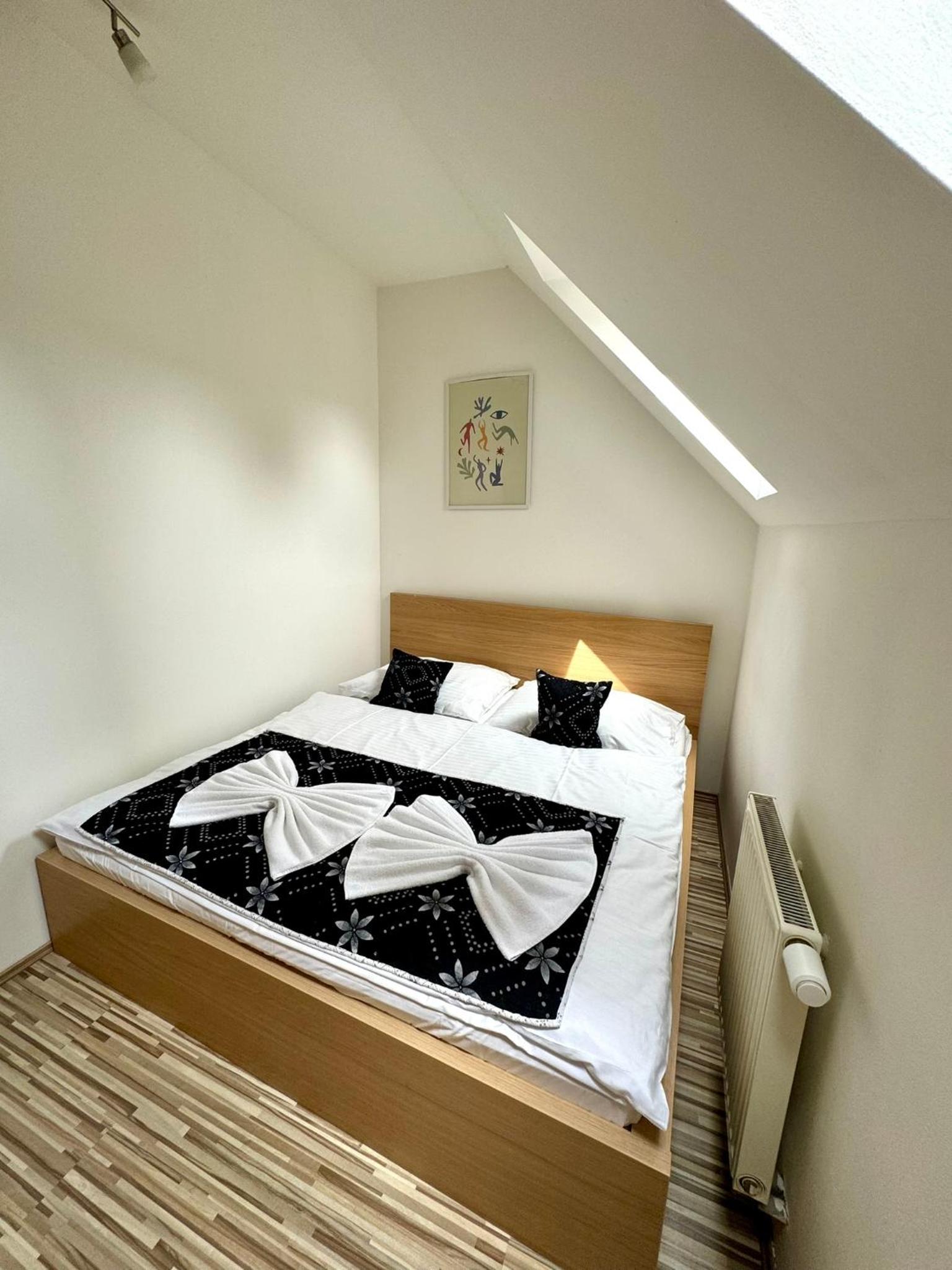 Apartment - Annex - Photo 10