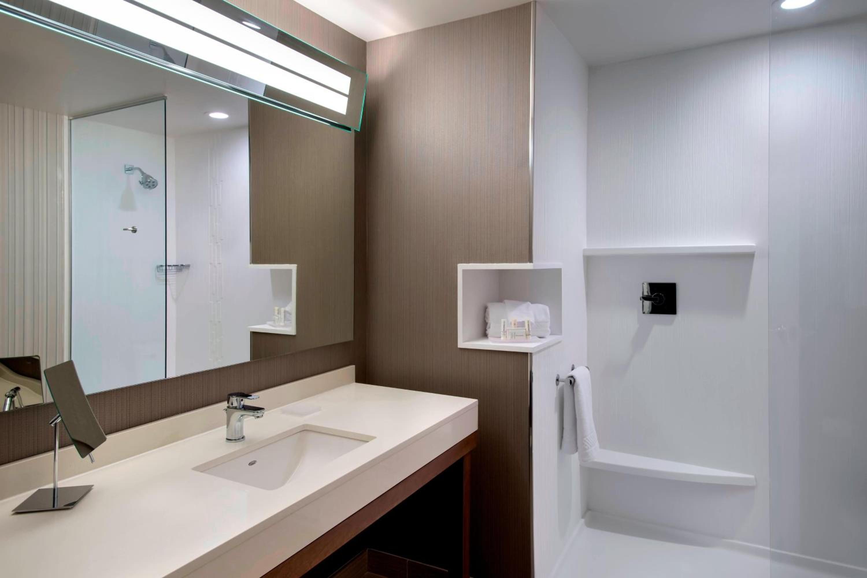 Courtyard by Marriott Schenectady at Mohawk Harbor, Foto 2