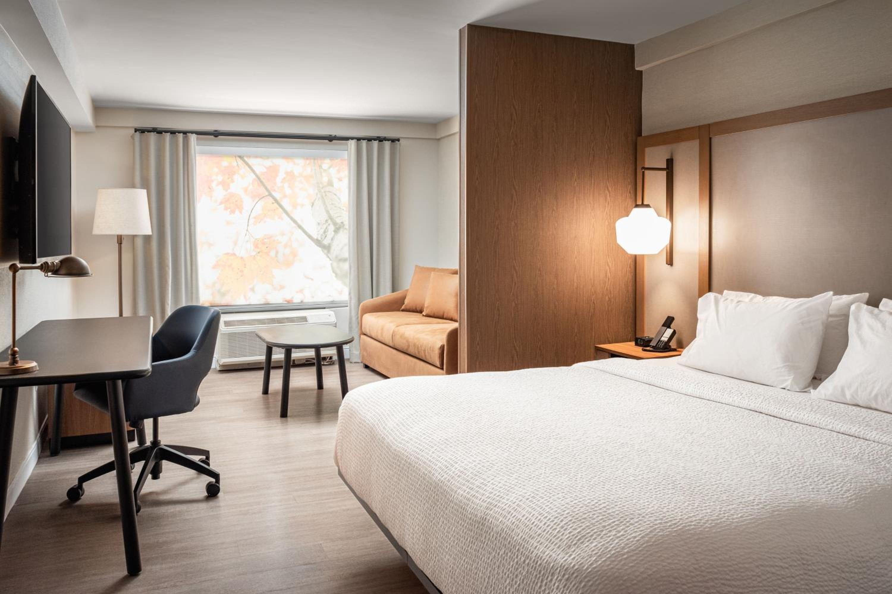 King Suite with Sofa Bed - Photo 9