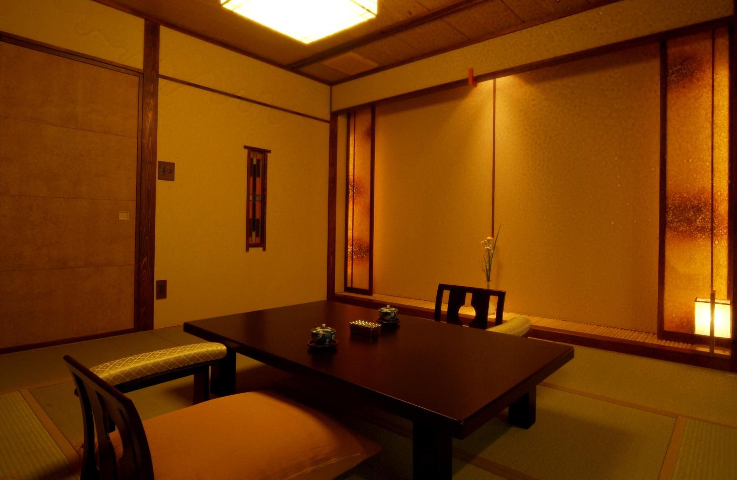 Japanese-Style Superior Room with Private Onsen and Mountain View - Non-smoking