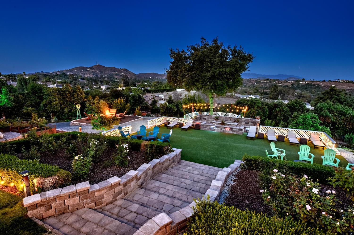 Villa photo 3