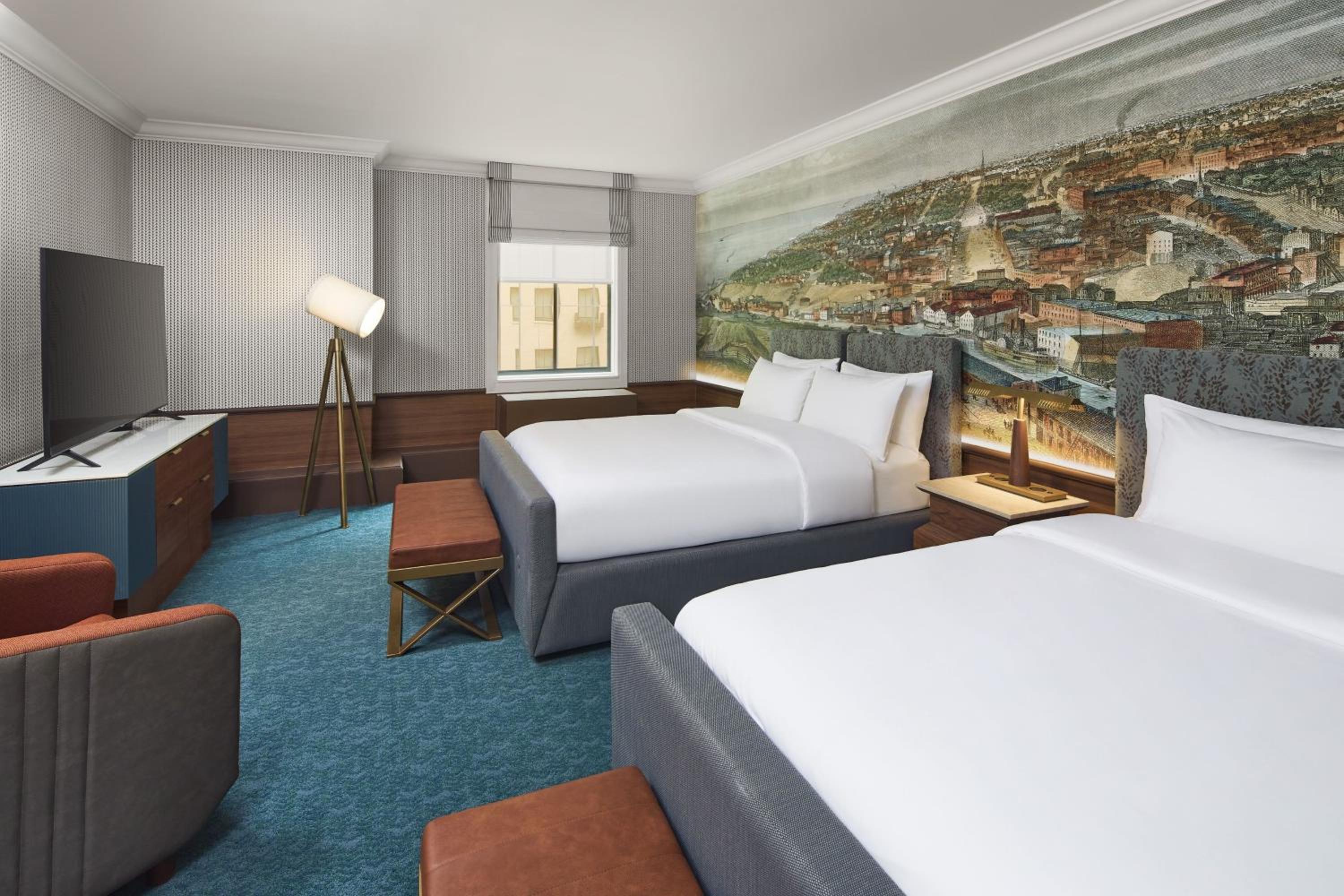 Queen Room with Two Queen Beds and Public Square View - Photo 3